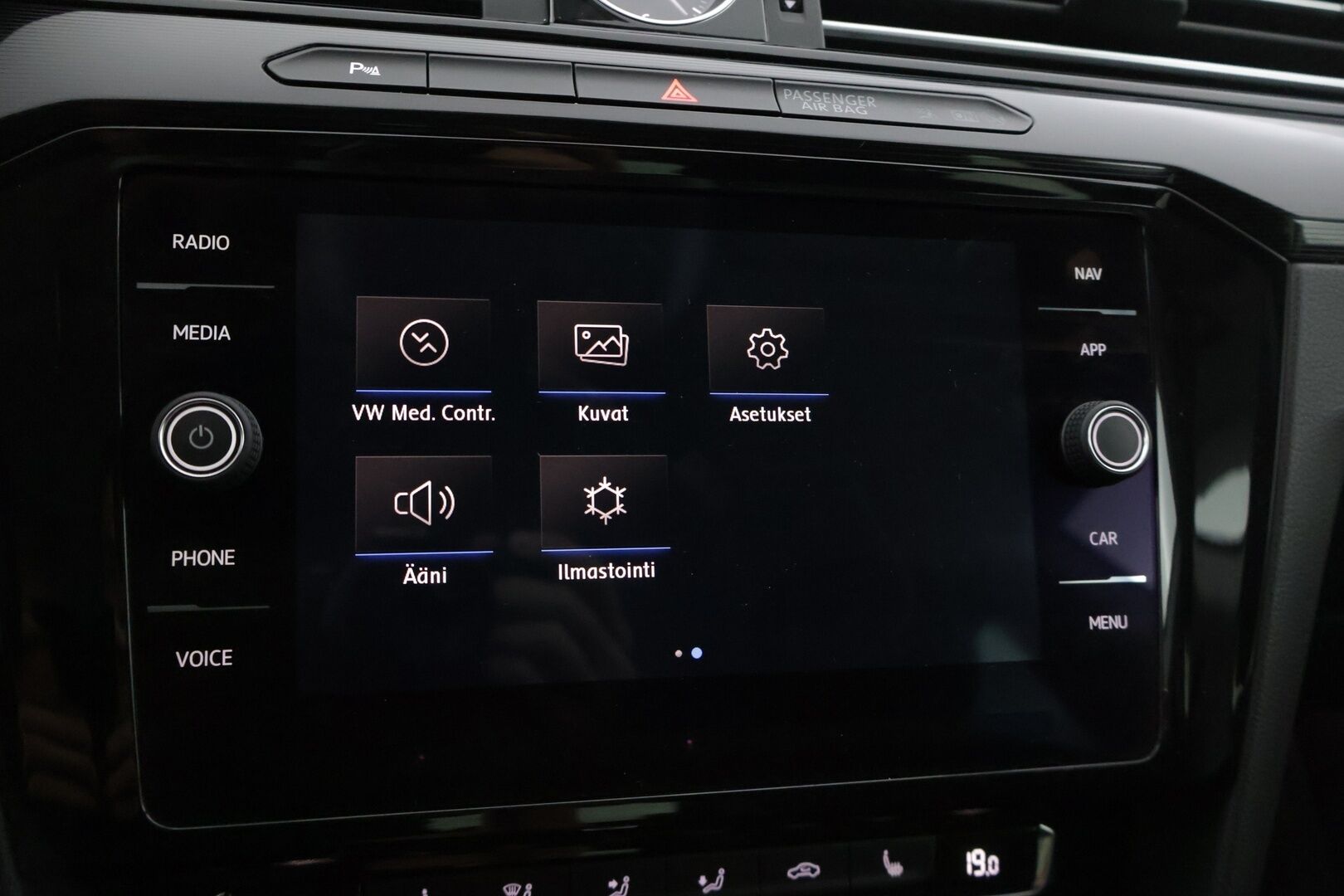 Volkswagen Arteon 2018 Elegance 1,5 TSI EVO 110 kW DSG **Webasto / Koukku / Adapt.Vakkari / Adapt.LED / P.Tutkat / Navi / Kaistavahti** - Suomi-auto / Kahdet Renkaat