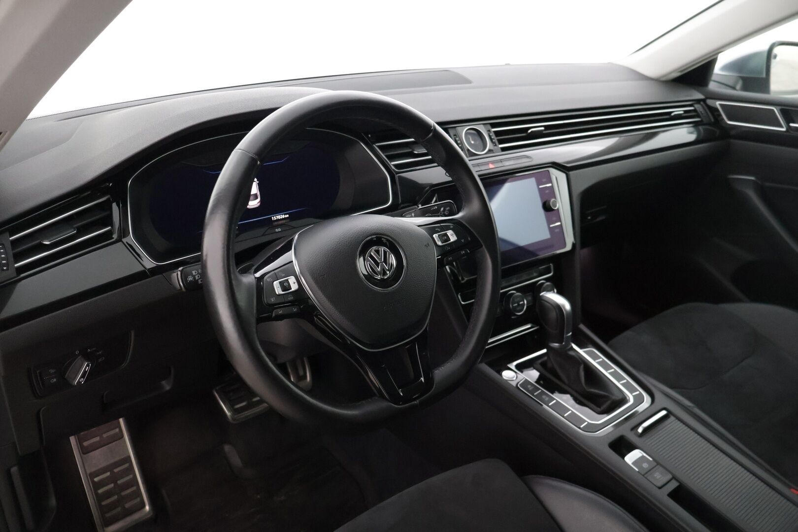 Volkswagen Arteon 2018 Elegance 1,5 TSI EVO 110 kW DSG **Webasto / Koukku / Adapt.Vakkari / Adapt.LED / P.Tutkat / Navi / Kaistavahti** - Suomi-auto / Kahdet Renkaat