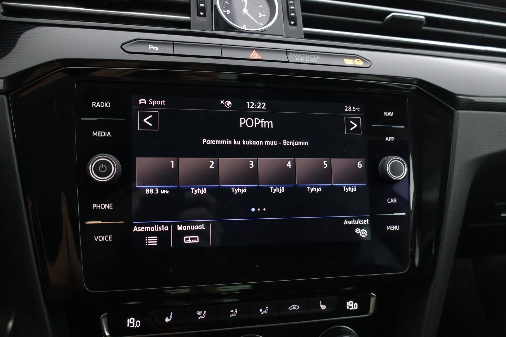 Volkswagen Arteon 2018 Elegance 1,5 TSI EVO 110 kW DSG **Webasto / Koukku / Adapt.Vakkari / Adapt.LED / P.Tutkat / Navi / Kaistavahti** - Suomi-auto / Kahdet Renkaat