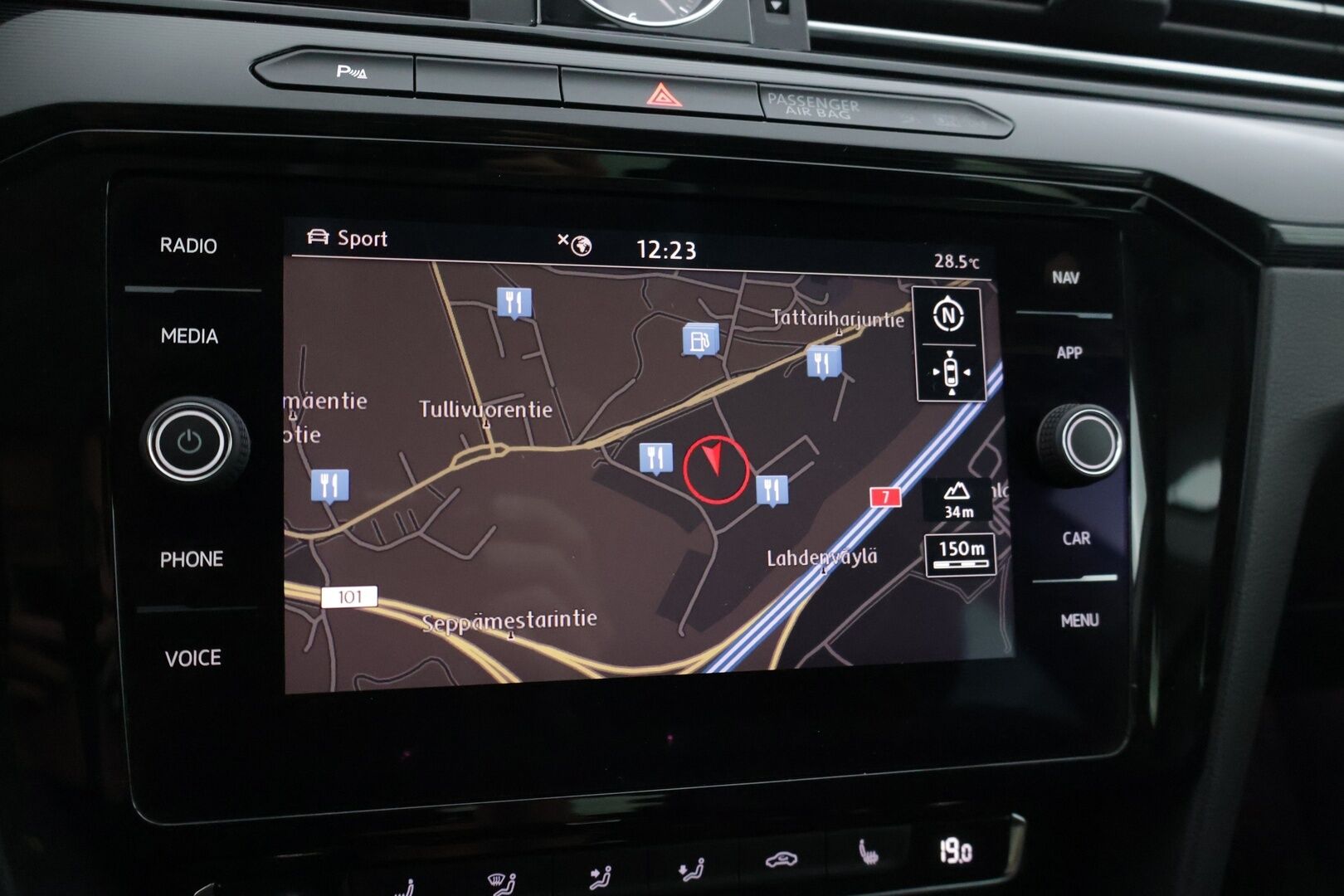 Volkswagen Arteon 2018 Elegance 1,5 TSI EVO 110 kW DSG **Webasto / Koukku / Adapt.Vakkari / Adapt.LED / P.Tutkat / Navi / Kaistavahti** - Suomi-auto / Kahdet Renkaat