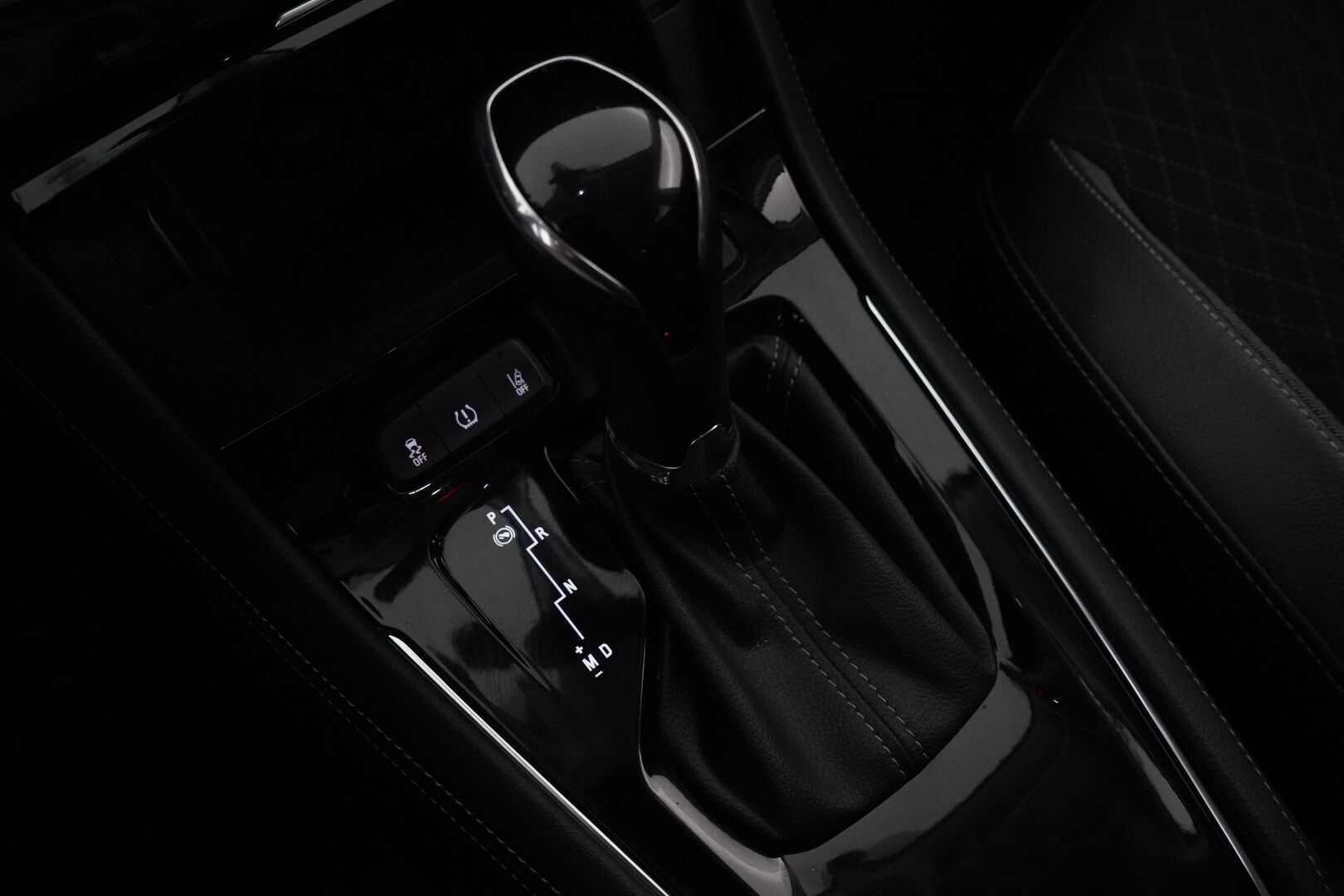 Opel Grandland X 2018 MYYDÄÄN HUUTOKAUPAT.COM
