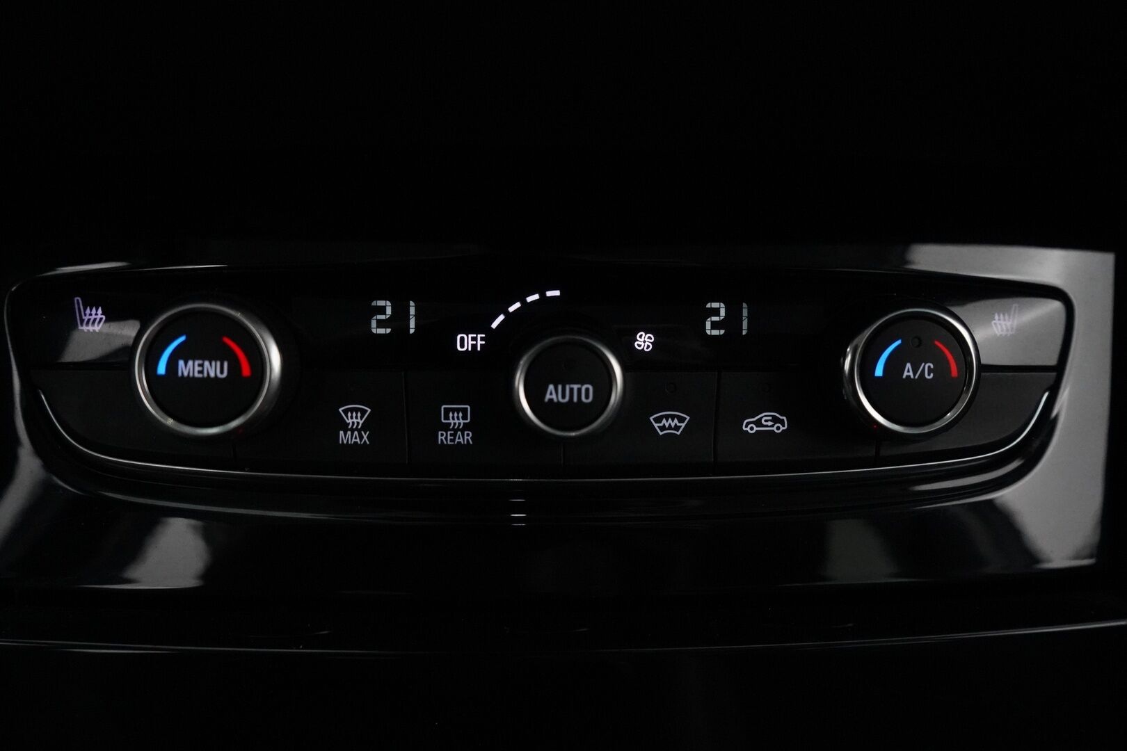 Opel Grandland X 2018 MYYDÄÄN HUUTOKAUPAT.COM