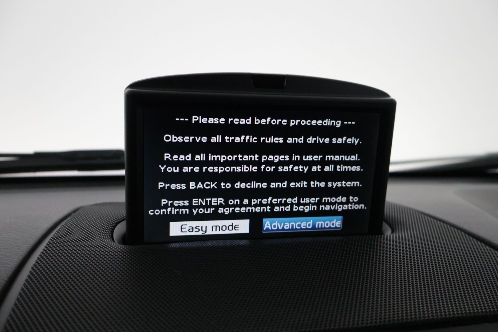 Volvo XC90 2007 D5 AWD AUT 7-paikkainen *Yritys Outlet - Myydään vain yrityksille* / Webasto / Koukku / Navi / Muistipenkki / Kattoluukku / - Juuri saapunut D5 runsaalla huoltohistorialla / Webasto