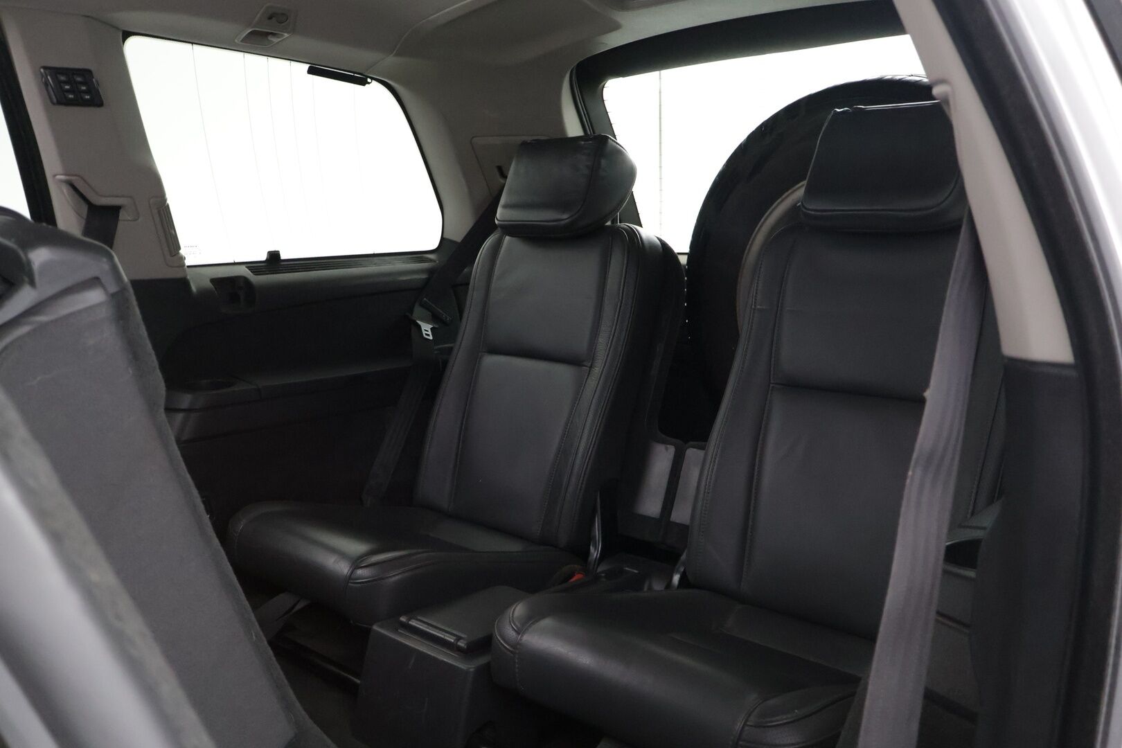 Volvo XC90 2007 D5 AWD AUT 7-paikkainen *Yritys Outlet - Myydään vain yrityksille* / Webasto / Koukku / Navi / Muistipenkki / Kattoluukku / - Juuri saapunut D5 runsaalla huoltohistorialla / Webasto