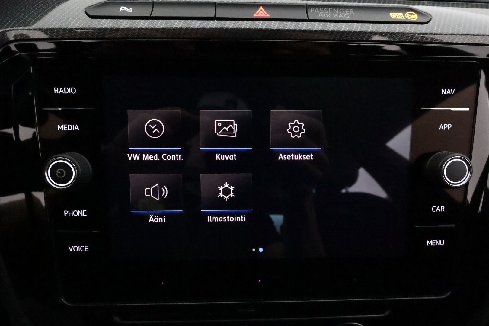 Volkswagen Arteon 2018 R-Line Limited Edition 2,0 TDI 110 kW DSG **Webasto / Koukku / ACC / Adapt.LED / Kamera / Navi / Keyless* - Suomi-auto / Kahdet VW omat vanteet / R-Line