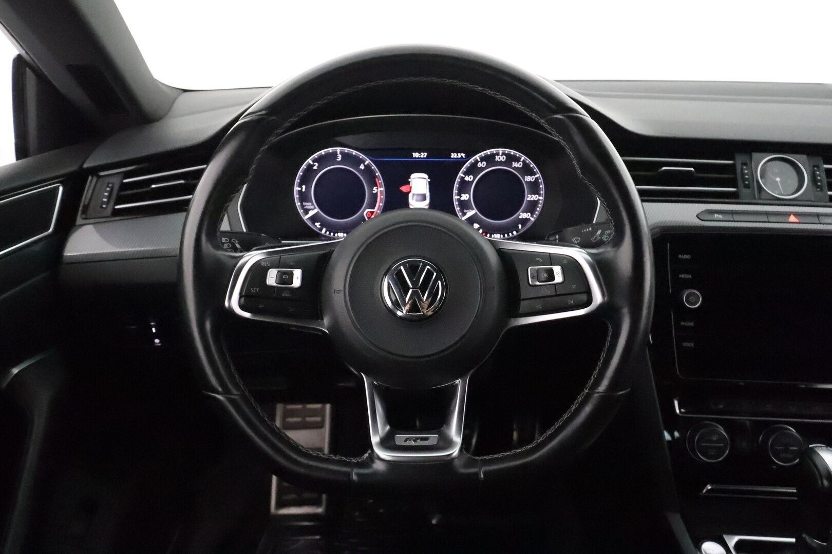 Volkswagen Arteon 2018 R-Line Limited Edition 2,0 TDI 110 kW DSG **Webasto / Koukku / ACC / Adapt.LED / Kamera / Navi / Keyless* - Suomi-auto / Kahdet VW omat vanteet / R-Line