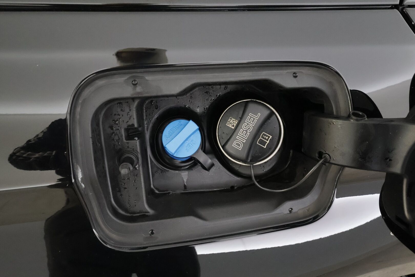 BMW 520 2018 G31 Touring 520d A Business Sport * ACC / P.kamera / Intelligent safety / Osasähköt / LED / Sporttipenkit * - Merkkihuollettu / Suomi-auto