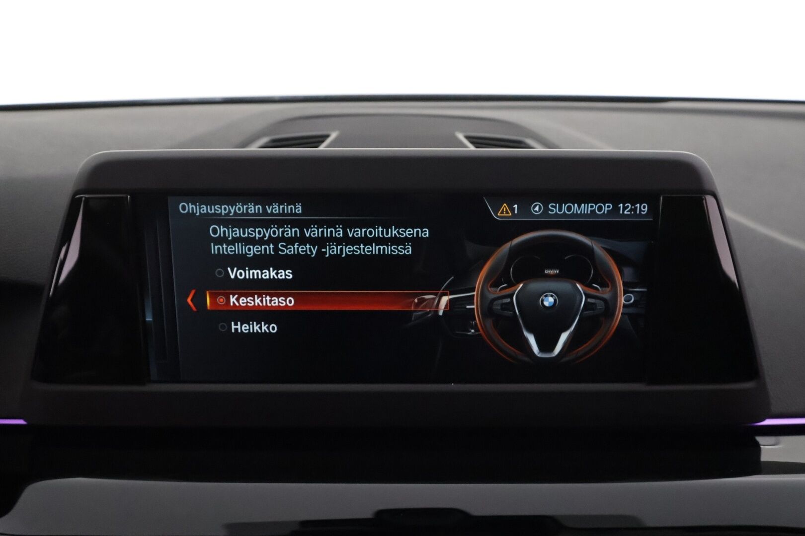 BMW 520 2018 G31 Touring 520d A Business Sport * ACC / P.kamera / Intelligent safety / Osasähköt / LED / Sporttipenkit * - Merkkihuollettu / Suomi-auto