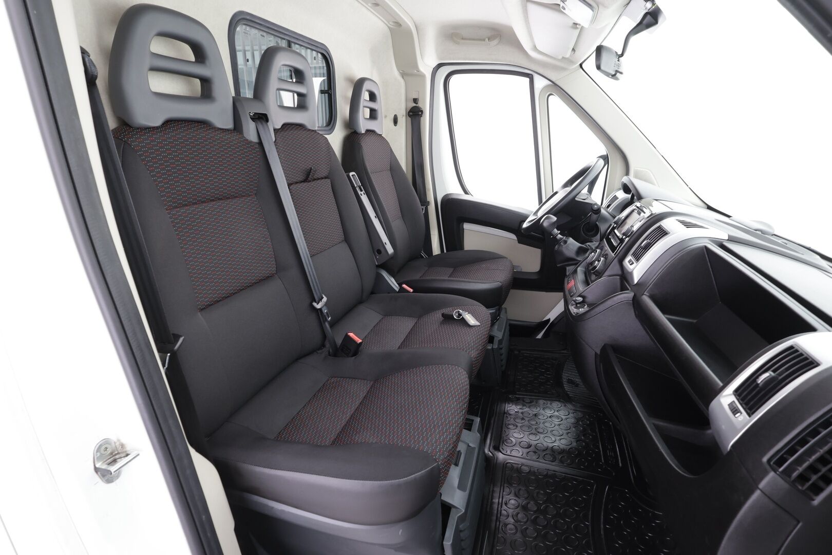 Citroen Jumper 2018 BlueHDi 130 35 L2H1 * Vakkari / Webasto / Koukku / Bluetooth / ALV / 2x Renkaat * - 1.Om Suomi-auto - HULLUT AVAJAISHULINAT KORKOTARJOUS 3,29 %