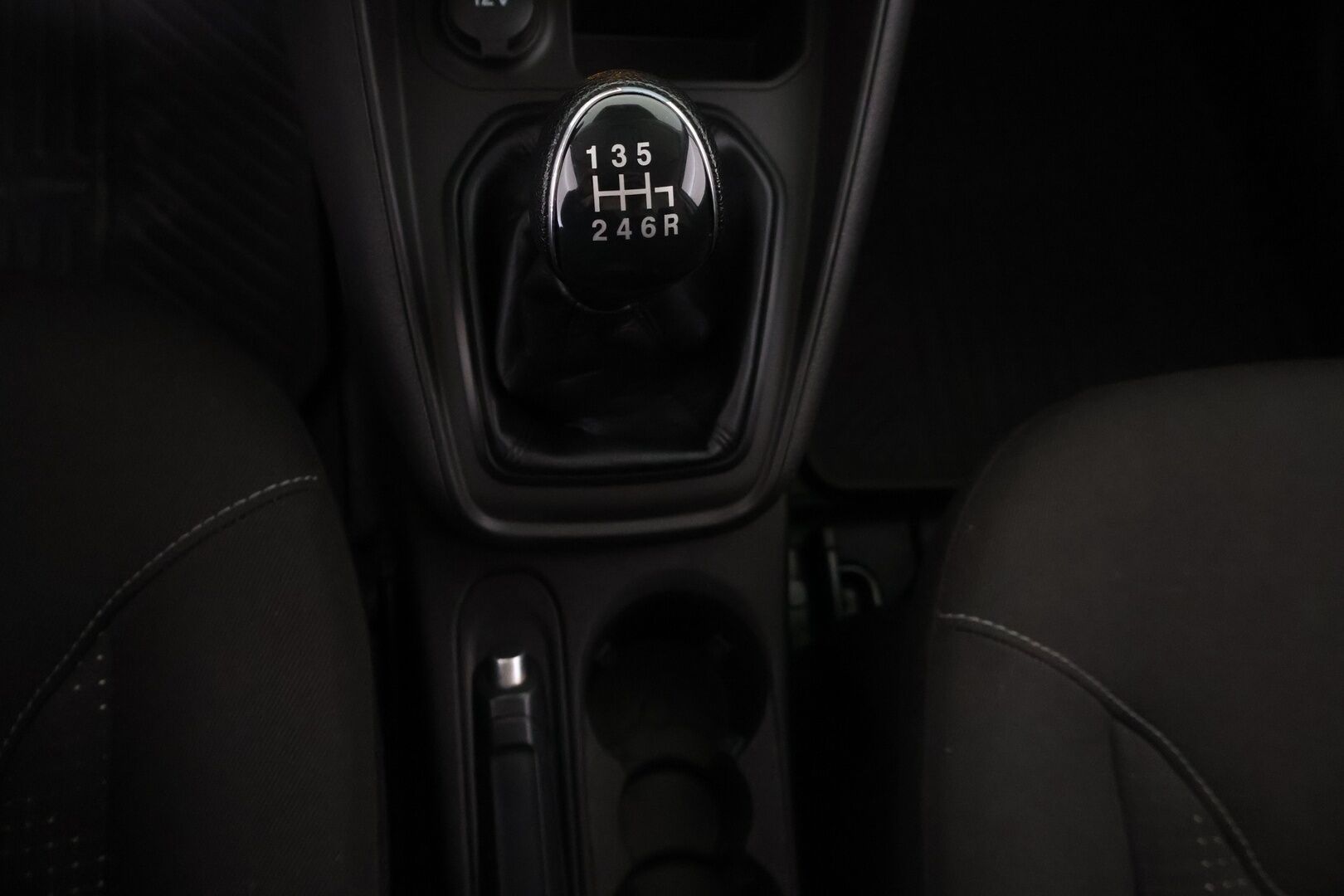 Ford Transit Courier 2018 1,5 TDCi 75 hv M6 Trend - YritysOutlet - Myydään vain yrityksille - *ALV-vähennyskelpoinen / Läpilastattava / Suomi-auto / Lohkolämmitin / Lämmitettävä tuulilasi / 2x peltivanteet & renkaat*