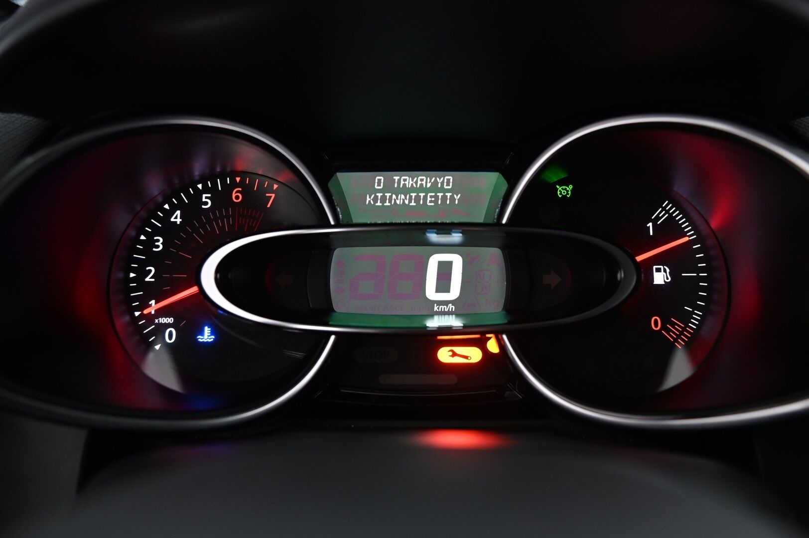 Renault Clio 2018 Sport Tourer TCe 90 Zen*Koukku /Vakionopeudensäädin /Bass Reflex / Penkinlämmitin / Lohkolömmitin Sisätilanpistokkeella* - Suomi-auto / Navigointi / Bluetooth / Ajotietokone / 2x Avain