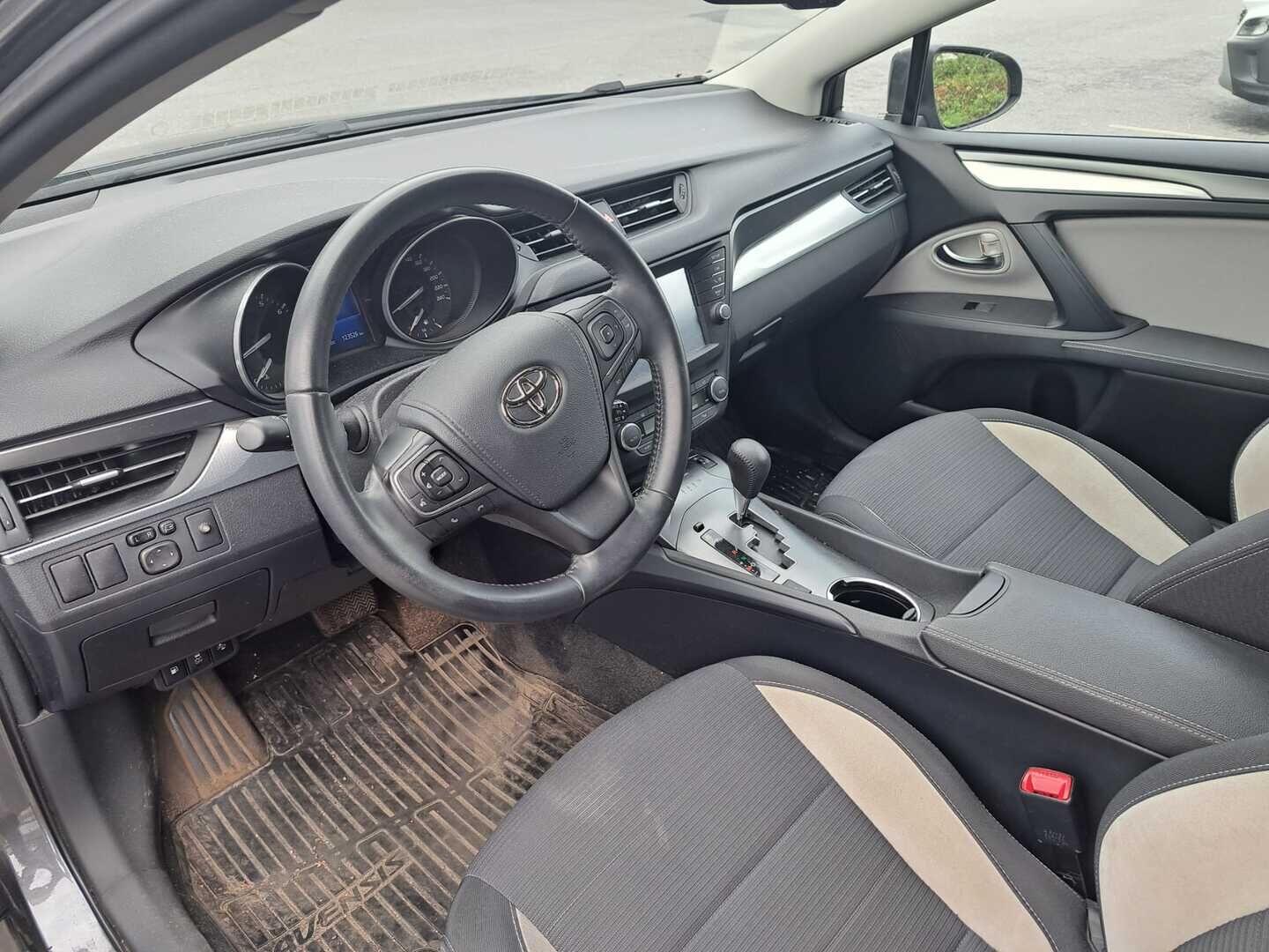 Toyota Avensis 2018 1,8 Valvematic Active Edition Touring Sports Multidrive S - Suomi-Auto