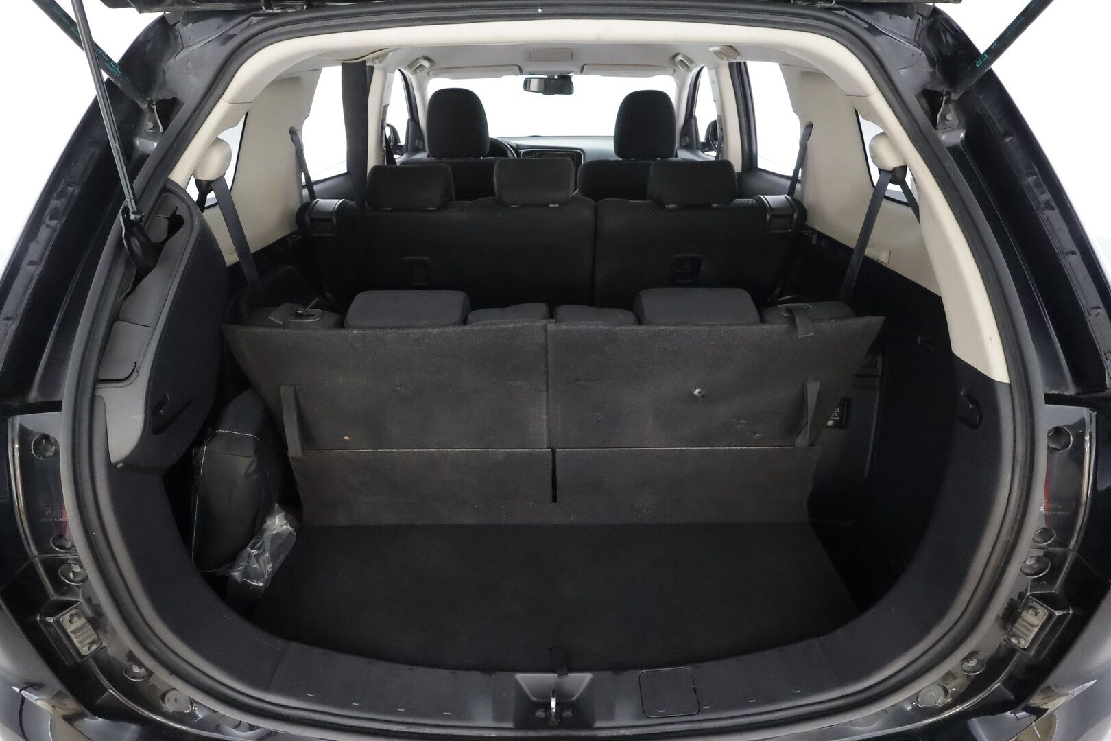 Mitsubishi Outlander 2019 2,0 MIVEC Active 2WD CVT 7P - | P.Kamera | Vakkari | Bluetooth | Apple&Android | Ratinlämmitys | Keyless | Facelift | Suomi-auto |