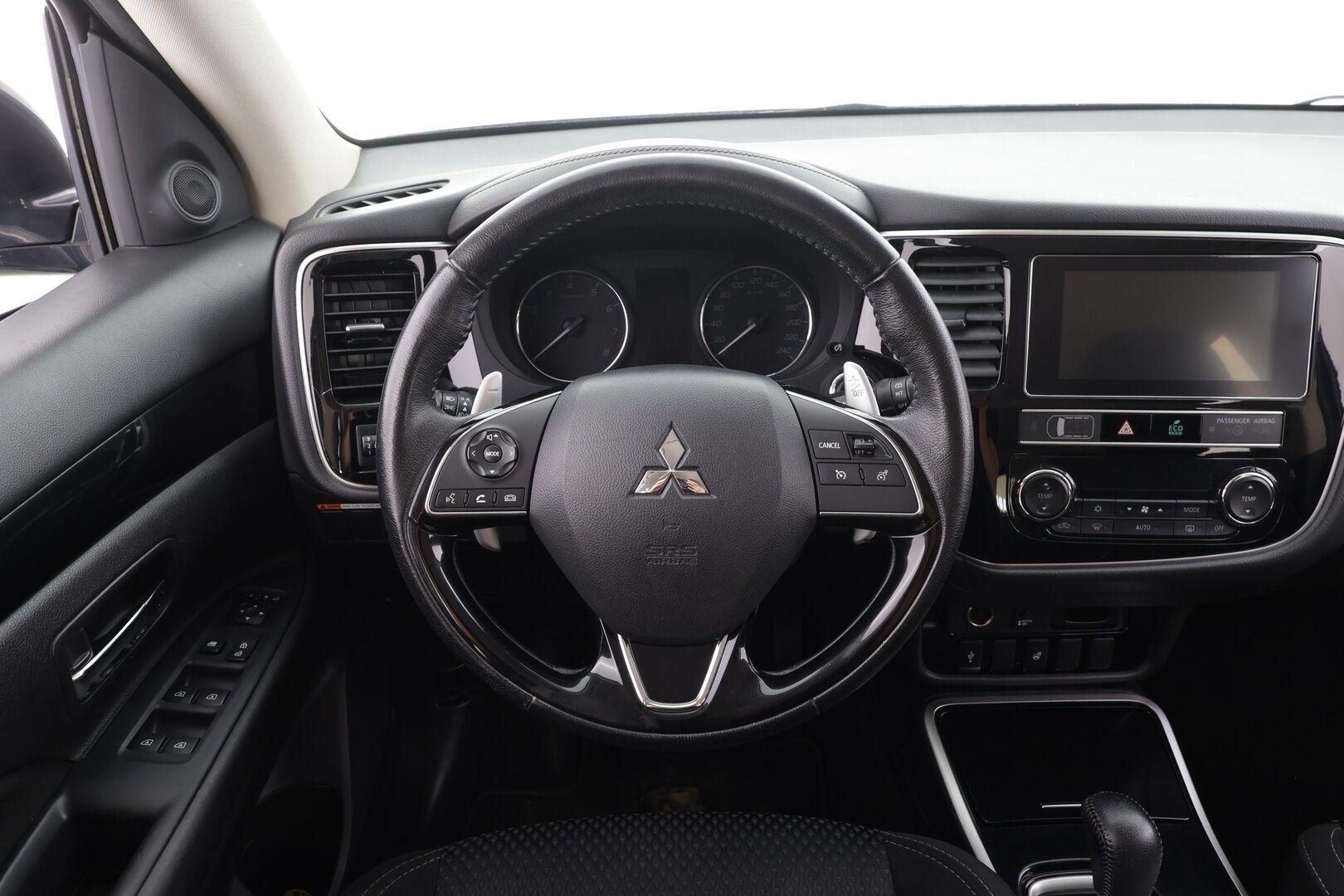 Mitsubishi Outlander 2019 2,0 MIVEC Active 2WD CVT 7P - | P.Kamera | Vakkari | Bluetooth | Apple&Android | Ratinlämmitys | Keyless | Facelift | Suomi-auto |