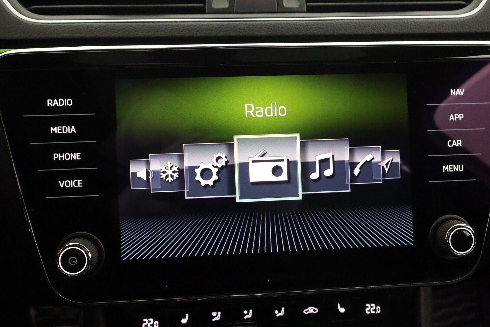 Skoda Superb 2019 2,0 TDI 190 4x4 SportLine DSG * Webasto / ACC / Xenon / P.Kamera / Muistipenkki / Canton / Lasikattoluukku / Keyless * - Suomi-auto / Kahdet renkaat aluvanteilla