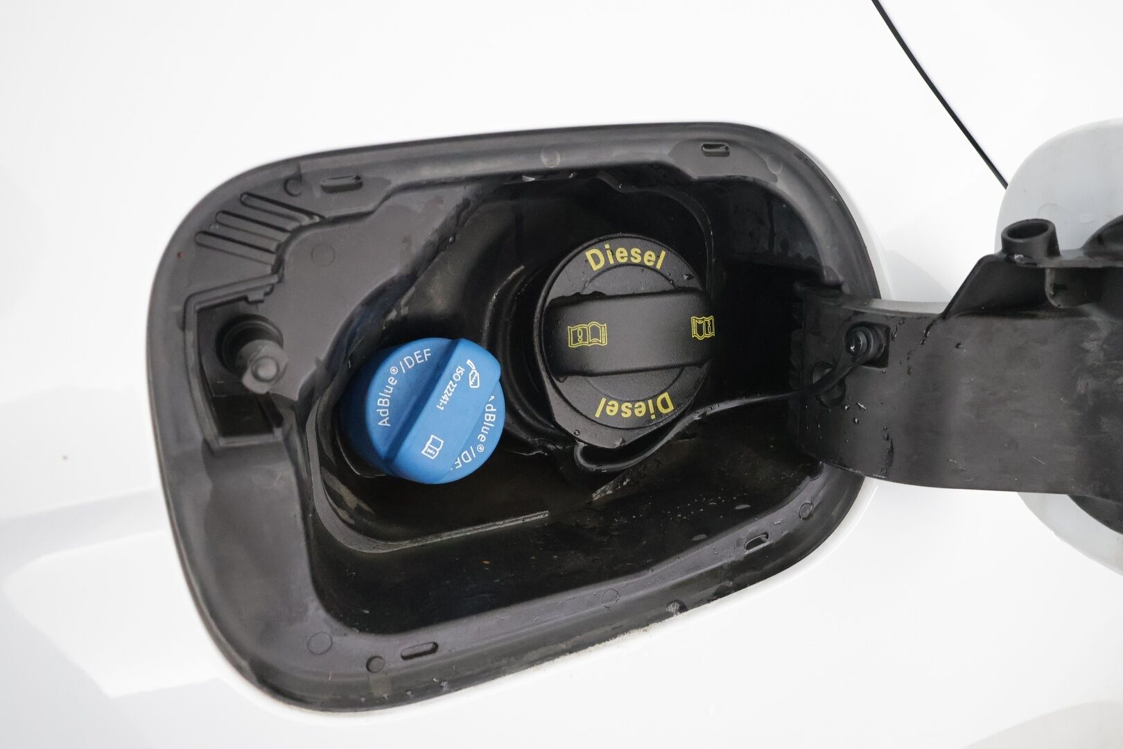 Skoda Superb 2019 2,0 TDI 190 4x4 SportLine DSG * Webasto / ACC / Xenon / P.Kamera / Muistipenkki / Canton / Lasikattoluukku / Keyless * - Suomi-auto / Kahdet renkaat aluvanteilla