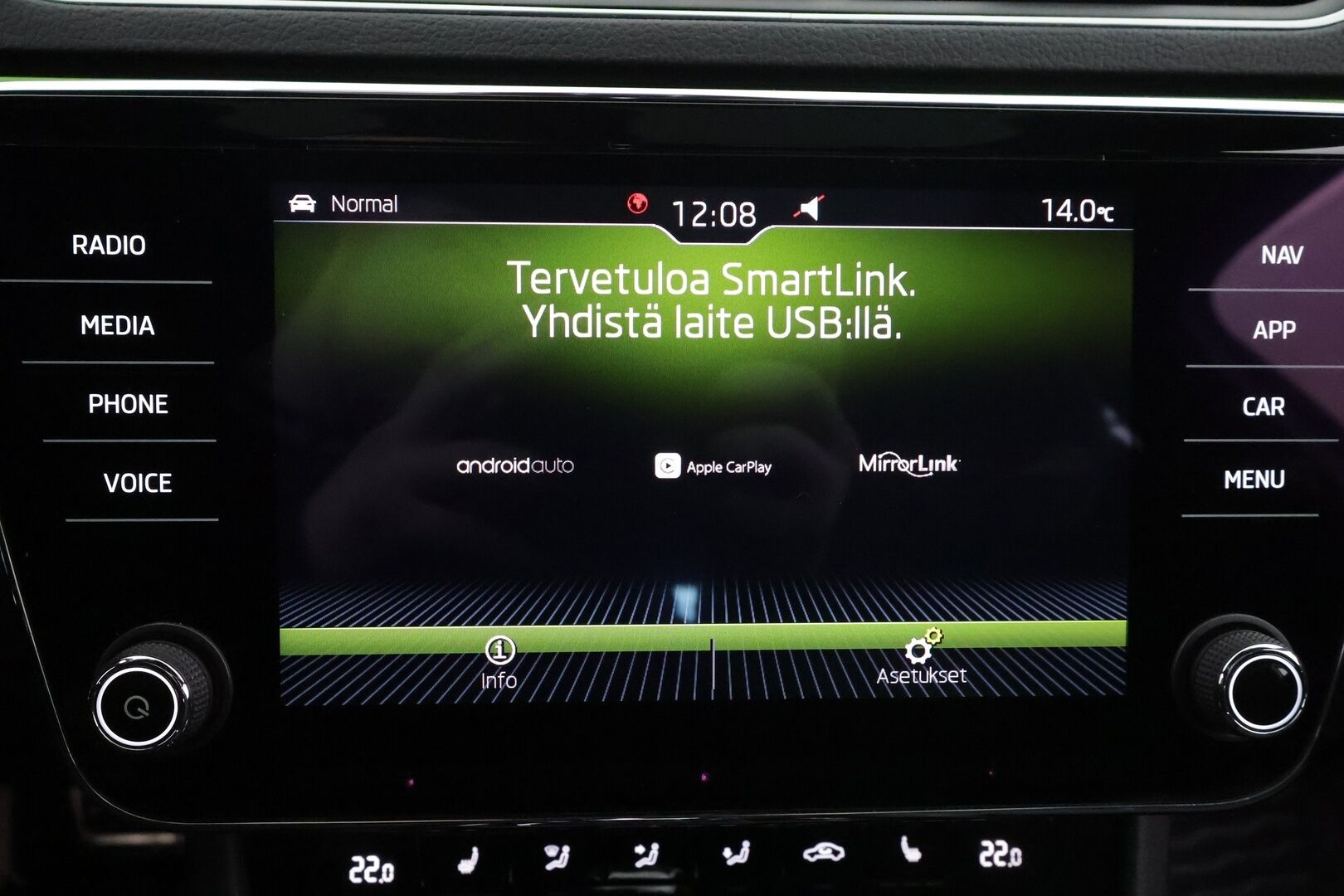 Skoda Superb 2019 2,0 TDI 190 4x4 SportLine DSG * Webasto / ACC / Xenon / P.Kamera / Muistipenkki / Canton / Lasikattoluukku / Keyless * - Suomi-auto / Kahdet renkaat aluvanteilla - HULLUT AVAJAISHULINAT KORKOTARJOUS 3,29 %