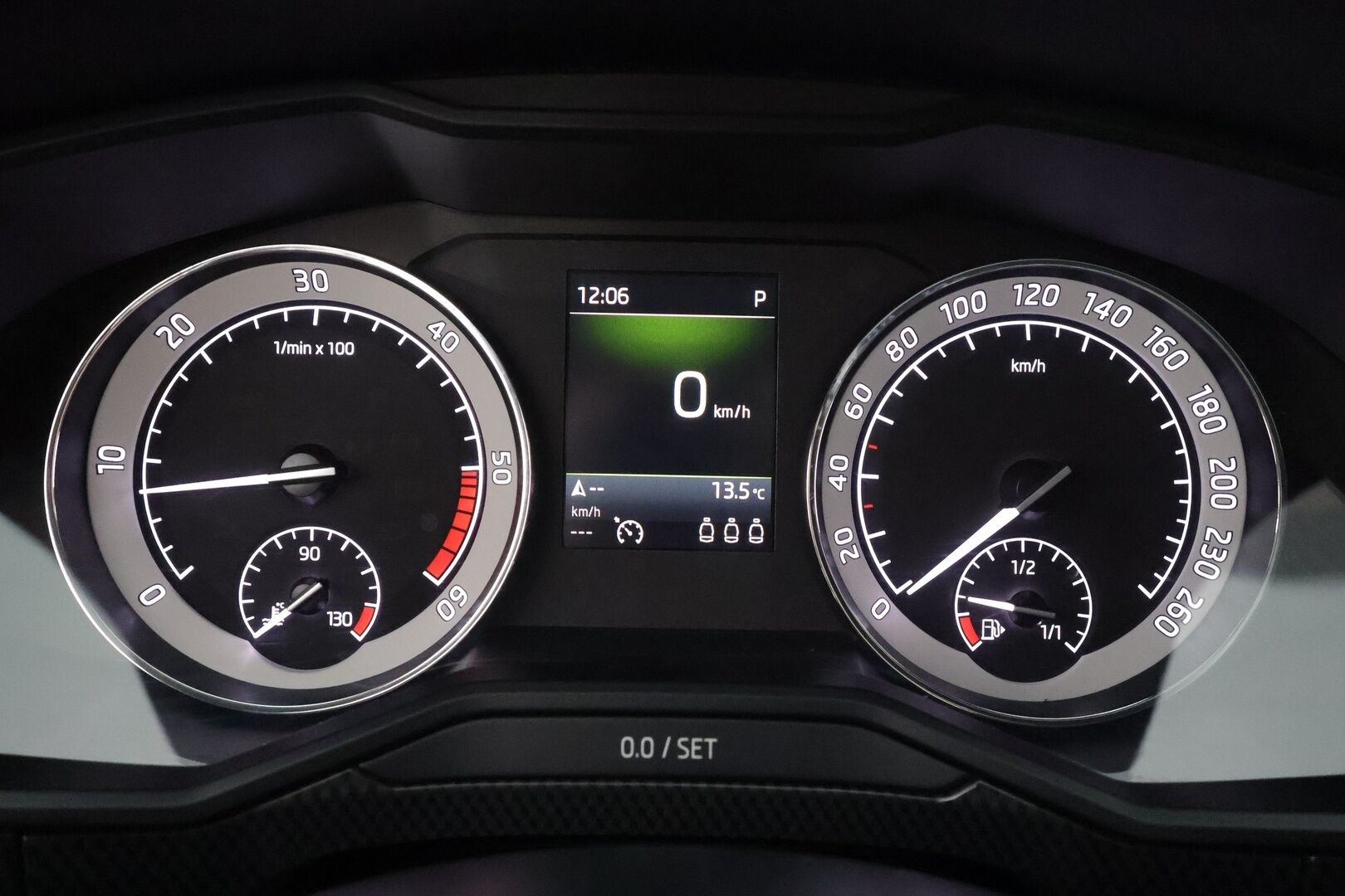 Skoda Superb 2019 2,0 TDI 190 4x4 SportLine DSG * Webasto / ACC / Xenon / P.Kamera / Muistipenkki / Canton / Lasikattoluukku / Keyless * - Suomi-auto / Kahdet renkaat aluvanteilla - HULLUT AVAJAISHULINAT KORKOTARJOUS 3,29 %