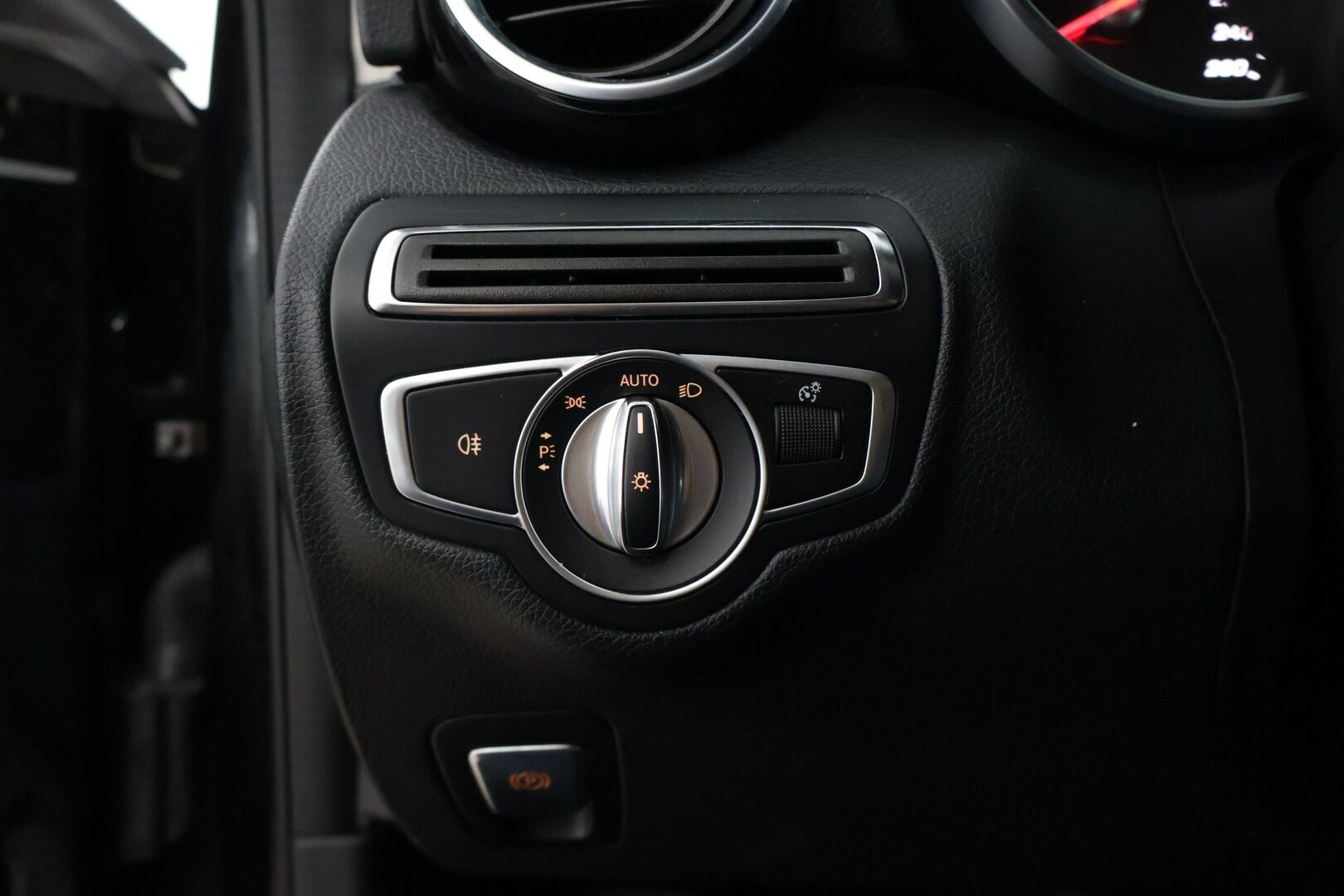 Mercedes-Benz C 2019 200 d A Business Avantgarde - Siisti C-sarjalainen / Tulossa myyntiin! 