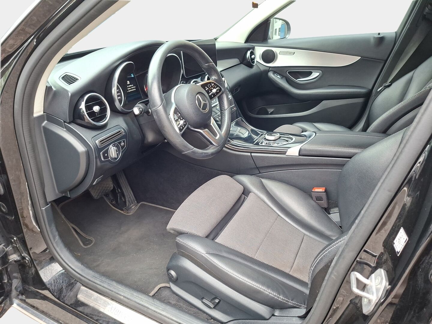 Mercedes-Benz C 2018 200 d A Business Avantgarde - Siisti C-sarjalainen / Tulossa myyntiin! 