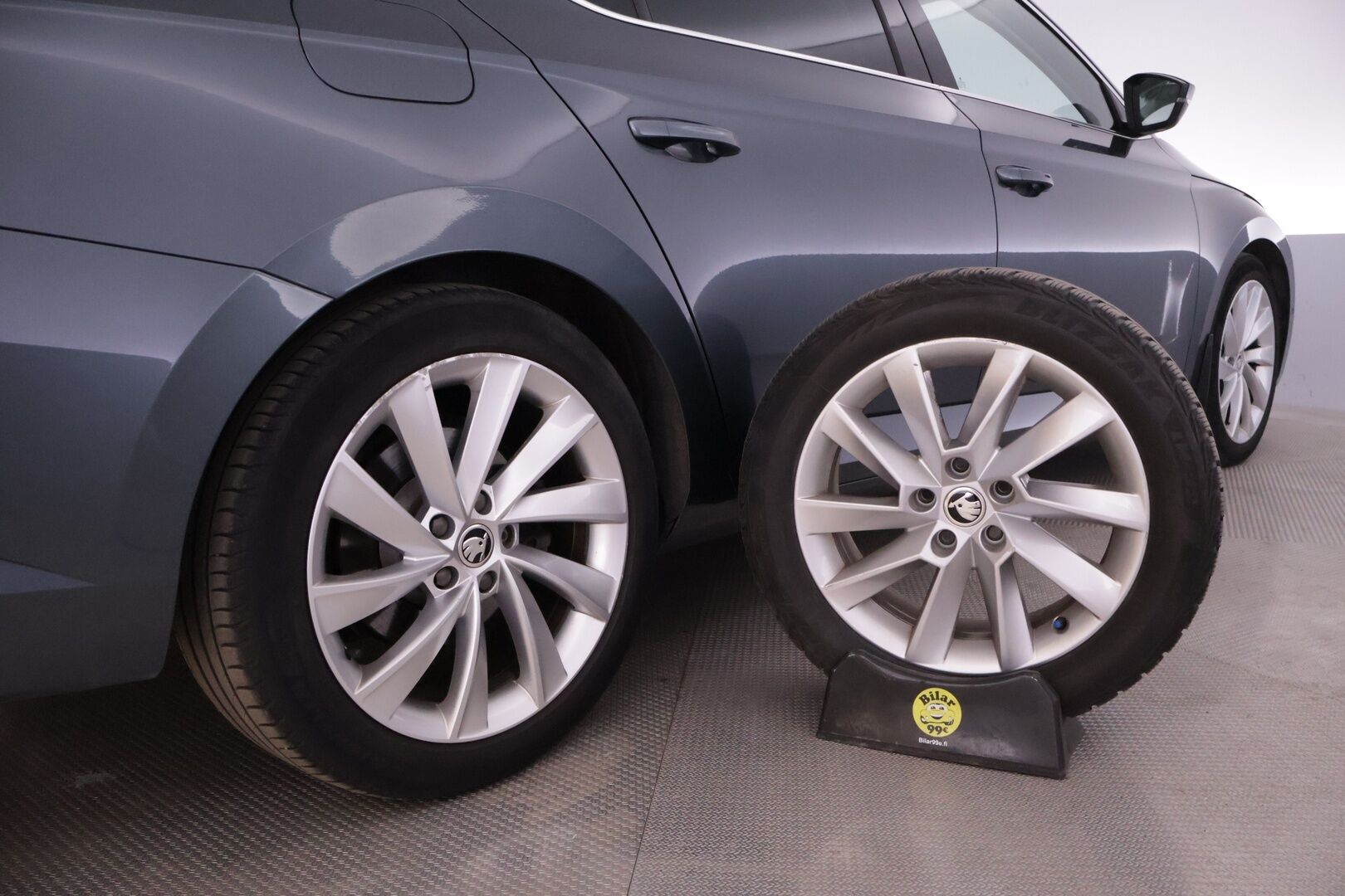 Skoda Superb 2019 2,0 TDI 150 Style BusinessLine DSG Autom. - ACC | Canton | Webasto | Muistipenkki | P.Kamera | Tutkat | KeyLessGo