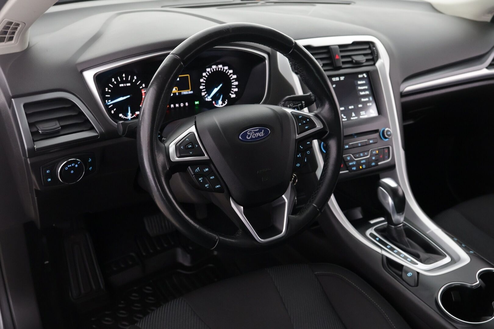 Ford Mondeo 2019 1,5 EcoBoost 165hv A6 Trend *Suomi-auto / 1-Omist / Vetokoukku*