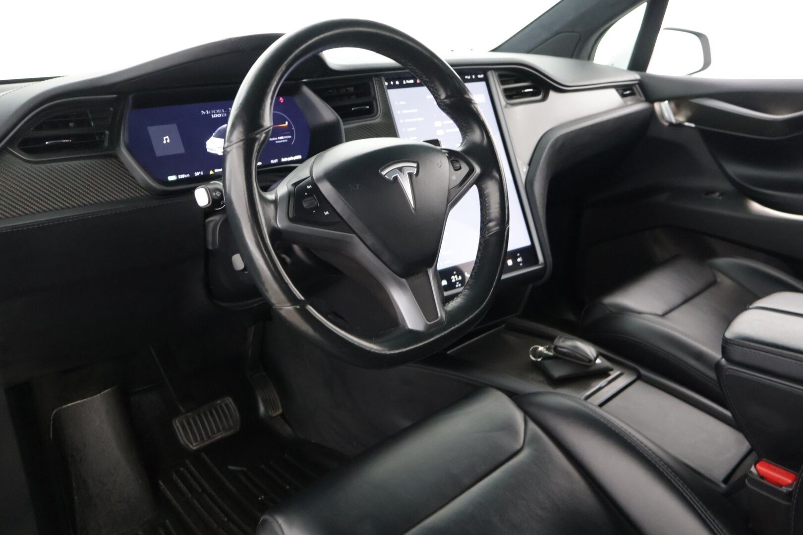 Tesla Model X 2018 100 D 6-Paik * LED / Adapt. Vak / Ilma-alusta / P-Kamera / Kaistavahti / Navi * - 3,99 % KORKOTARJOUS TÄHÄN AUTOON 7.9. ASTI! - Kummatkin renkaat kunnossa / Katsastus 9/26 / Siisti yksilö! *