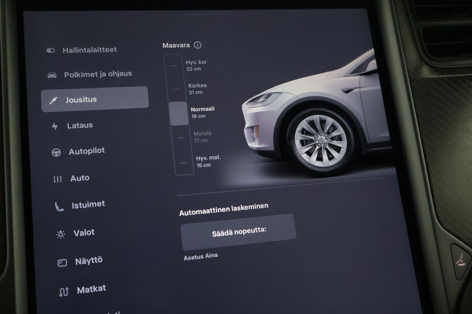 Tesla Model X 2018 100 D 6-Paik * LED / Adapt. Vak / Ilma-alusta / P-Kamera / Kaistavahti / Navi * - 3,99 % KORKOTARJOUS TÄHÄN AUTOON 7.9. ASTI! - Kummatkin renkaat kunnossa / Katsastus 9/26 / Siisti yksilö! *