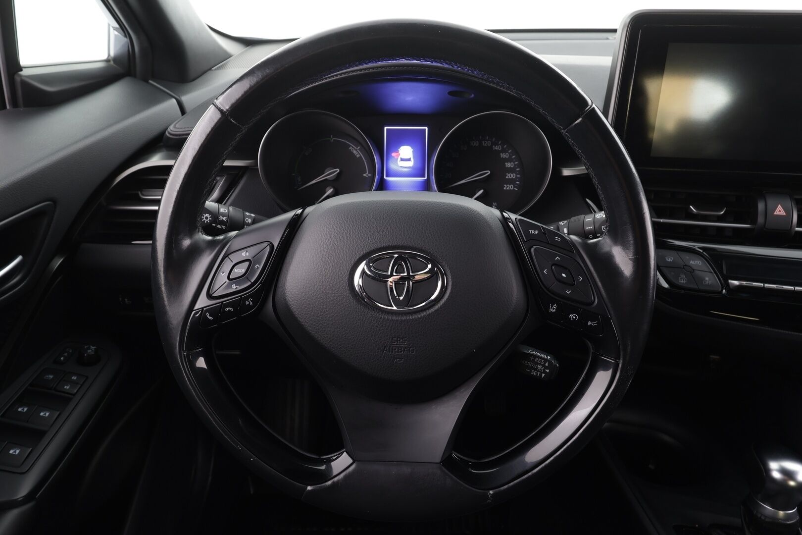 Toyota C-HR 2018 1,8 Hybrid Active * ACC / P.kamera / Navi / KeylessGo / Lohkolämmitin * - Suomi-auto / Kahdet renkaat aluvanteilla / Merkkihuollettu
