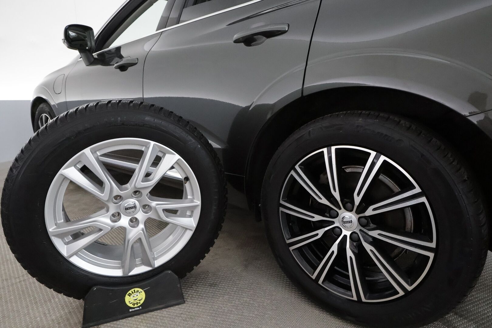 Volvo XC60 2019 T8 AWD Inscription aut *ACC / Panorama / Full LED / Ilma-alusta / Muistipenkki / Webasto / P.kamera / Koukku / Navi / Nahat* - Suomi-auto / Kahdet renkaat aluvanteilla - HULLUT BLACKWEEK JATKOT - KORKOTARJOUS 2,49%