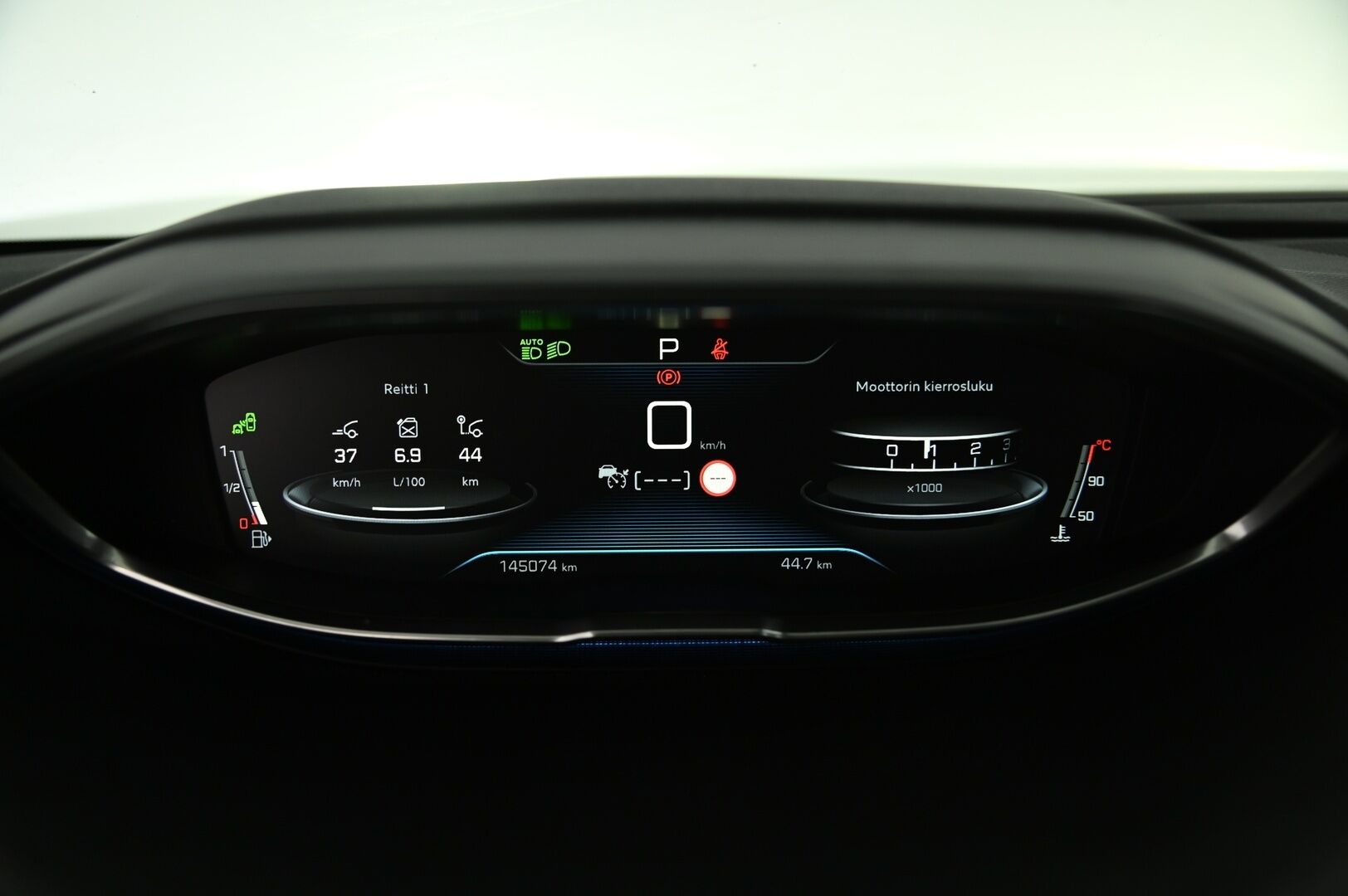 Peugeot 3008 2019 Allure BlueHDi 130 EAT8-automaatti* Suomi-auto / ACC / Sähkö muistipenkit / Adapt. LED / Webasto / P. tutkat * - Upealla helmiäis Metallivärillä / Jakohihna vaihdettu 11/24 / Bliss / Digimittaristo / Keyless GO / Carplay / Sähköinen luukku jalan heilautuksella 