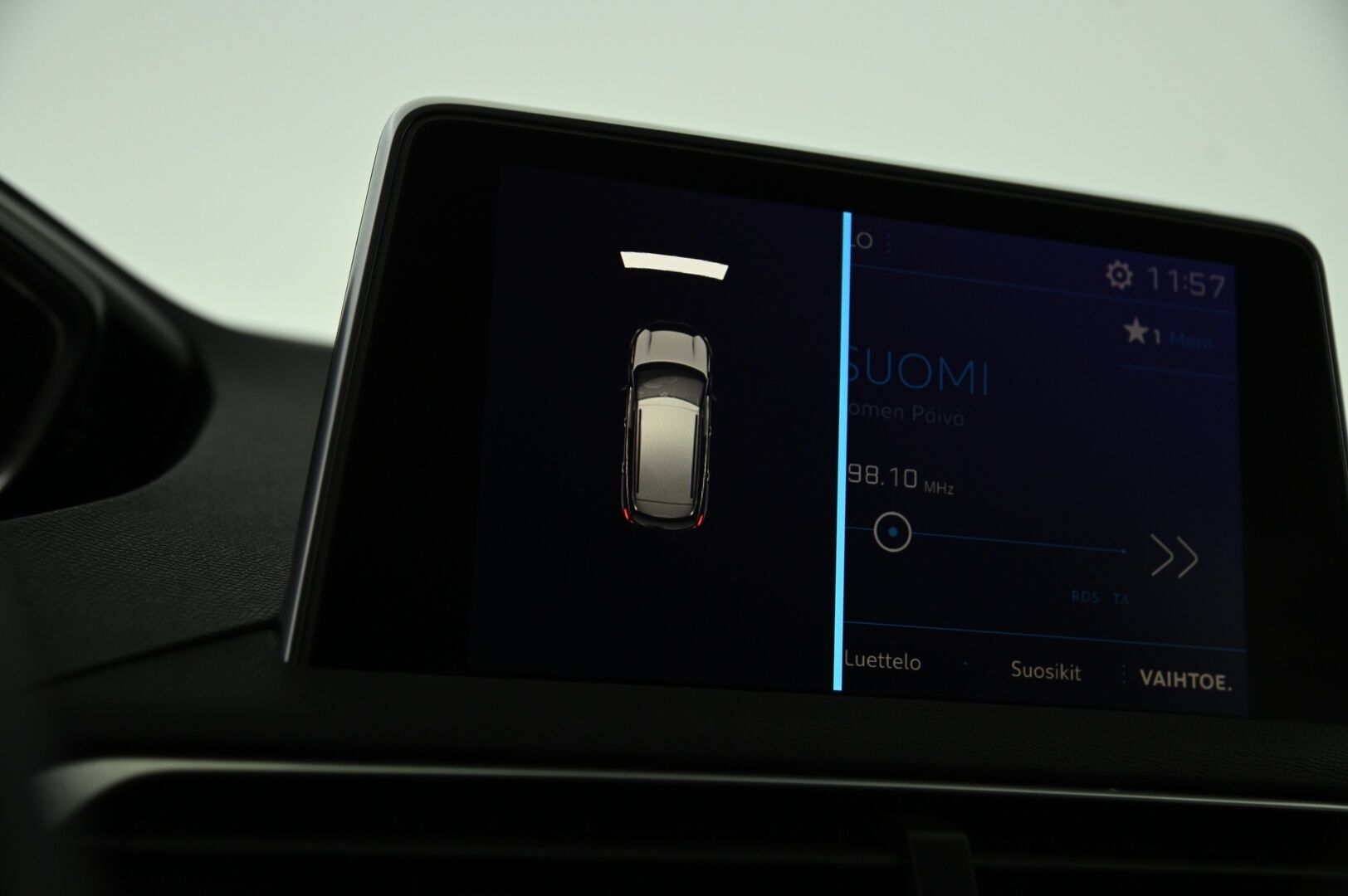 Peugeot 3008 2019 Allure BlueHDi 130 EAT8-automaatti* Suomi-auto / ACC / Sähkö muistipenkit / Adapt. LED / Webasto / P. tutkat * - Upealla helmiäis Metallivärillä / Jakohihna vaihdettu 11/24 / Bliss / Digimittaristo / Keyless GO / Carplay / Sähköinen luukku jalan heilautuksella 