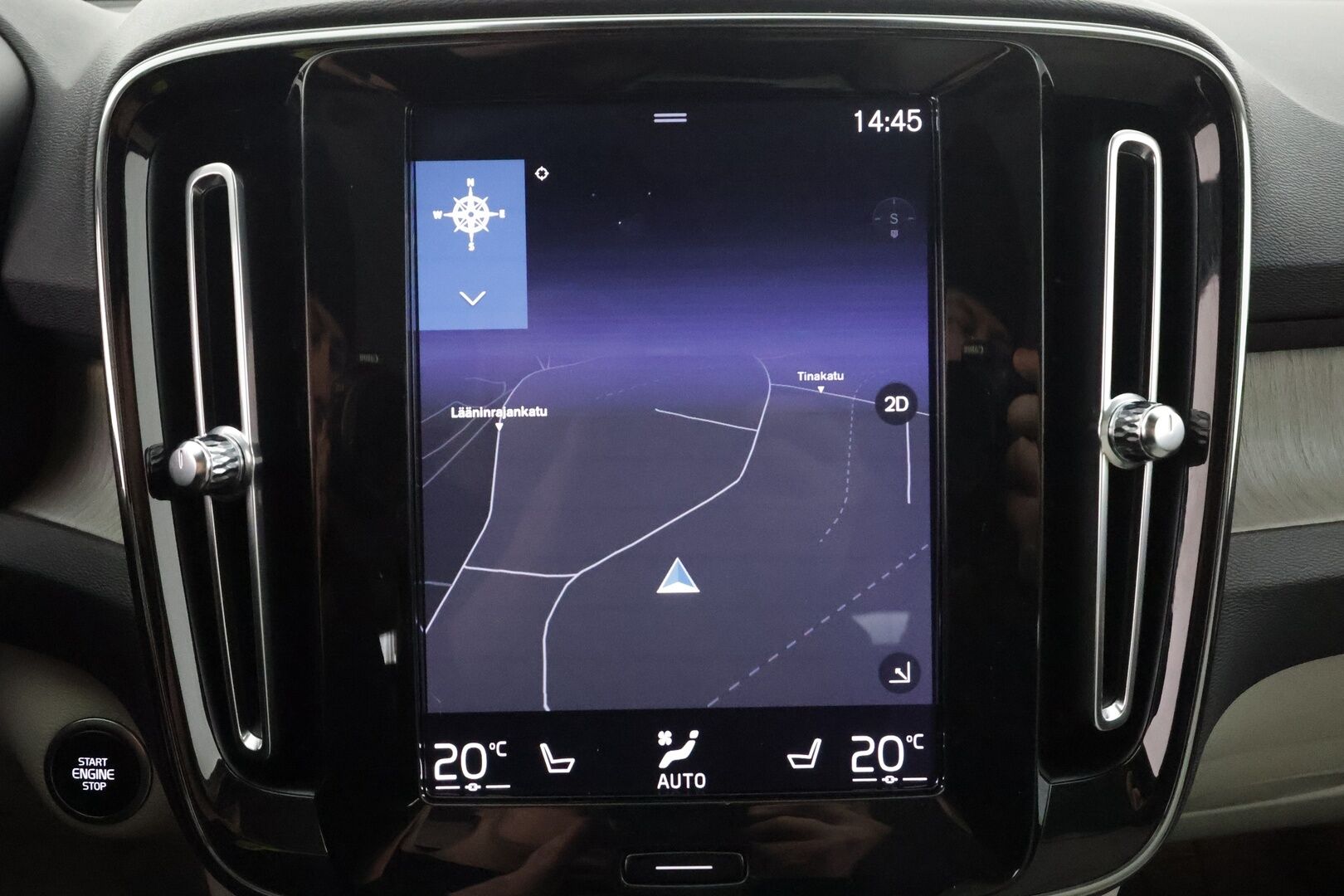 Volvo XC40 2019 T4 AWD Business Inscription aut * Webasto / Koukku / ACC / Full-LED / P.Kamera / Sportpenkki Muistilla / Navi * - Suomi-auto / Kahdet renkaat aluvanteilla / Merkkihuollot