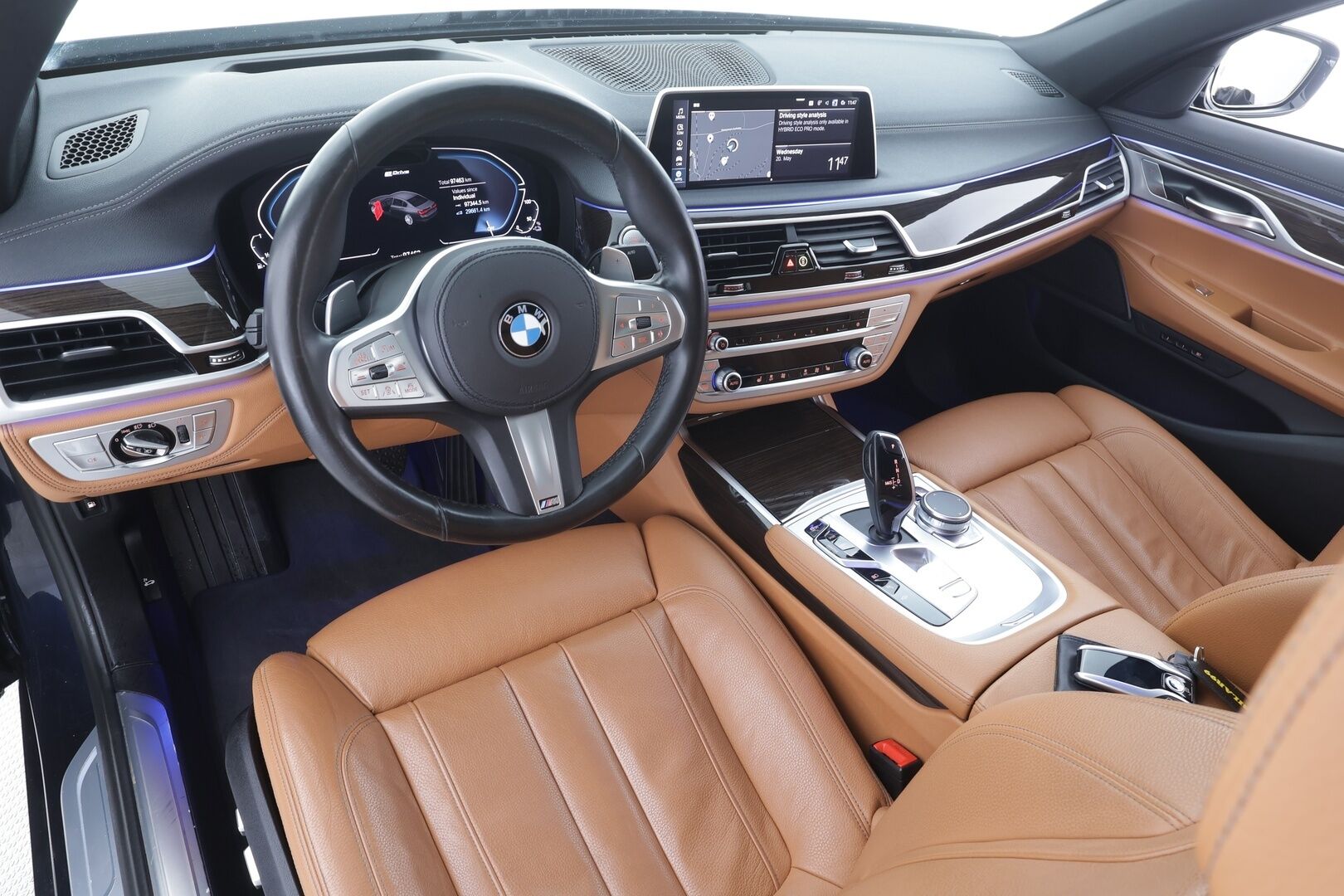 BMW 745 2020 G12 Sedan 745Le A xDrive - | ACC | HUD | Kattoluukku | Adaptiiviset LED | Comfort access | Muistipenkit | P.Kamera | Hifit | Apple&Android | Suomi-auto |                    Kahdet Renkaat | Merkkihuollettu |