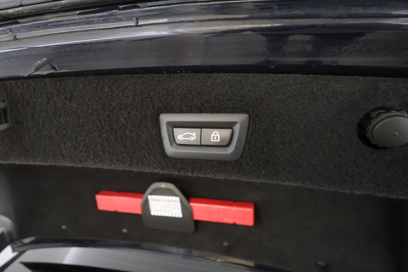 BMW 745 2020 G12 Sedan 745Le A xDrive - | ACC | HUD | Kattoluukku | Adaptiiviset LED | Comfort access | Muistipenkit | P.Kamera | Hifit | Apple&Android | Suomi-auto |                    Kahdet Renkaat | Merkkihuollettu |