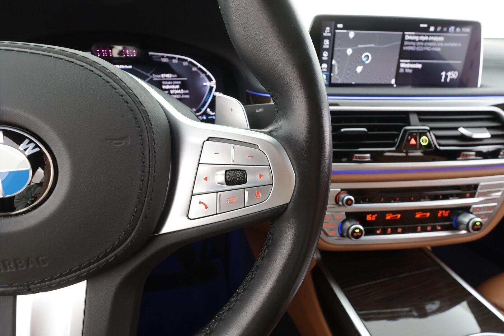 BMW 745 2020 G12 Sedan 745Le A xDrive - | ACC | HUD | Kattoluukku | Adaptiiviset LED | Comfort access | Muistipenkit | P.Kamera | Hifit | Apple&Android | Suomi-auto |                    Kahdet Renkaat | Merkkihuollettu |