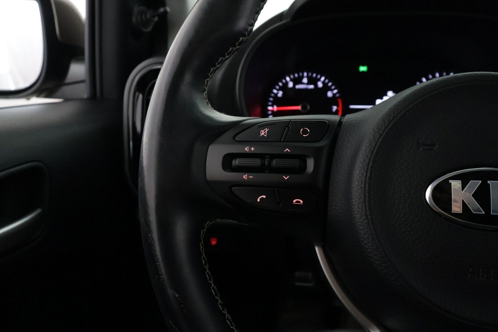 Kia Picanto 2019 1,0 ISG LX Eco Dynamics - | Sisätilanlämmitin | Bluetooth | Ilmastointi | Ratinlämmitys | Penkinlämmittimet | Suomi-auto | Kahdet renkaat |