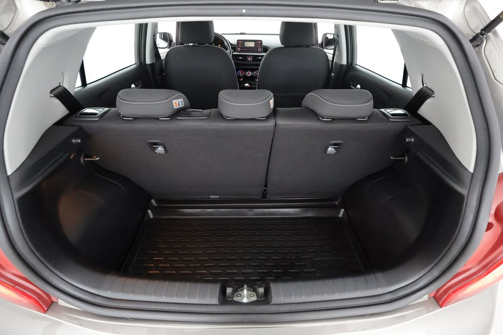 Kia Picanto 2019 1,0 ISG LX Eco Dynamics - | Sisätilanlämmitin | Bluetooth | Ilmastointi | Ratinlämmitys | Penkinlämmittimet | Suomi-auto | Kahdet renkaat |