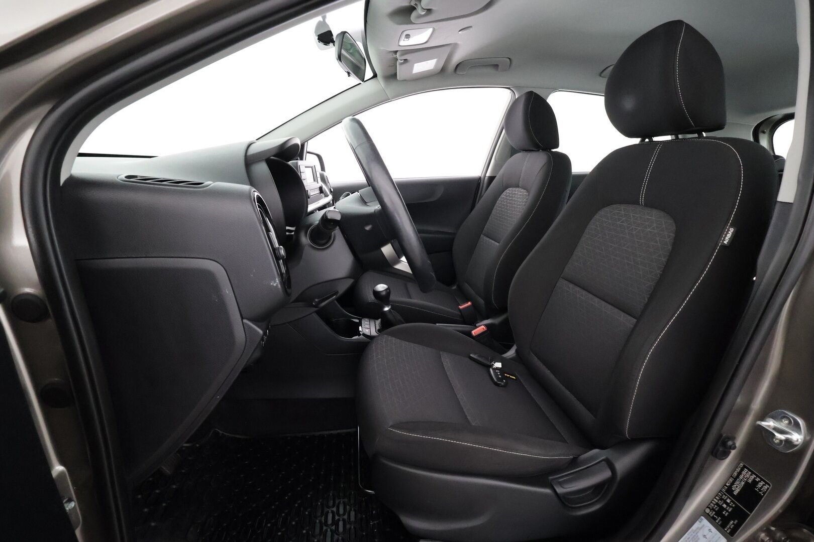 Kia Picanto 2019 1,0 ISG LX Eco Dynamics - | Sisätilanlämmitin | Bluetooth | Ilmastointi | Ratinlämmitys | Penkinlämmittimet | Suomi-auto | Kahdet renkaat |