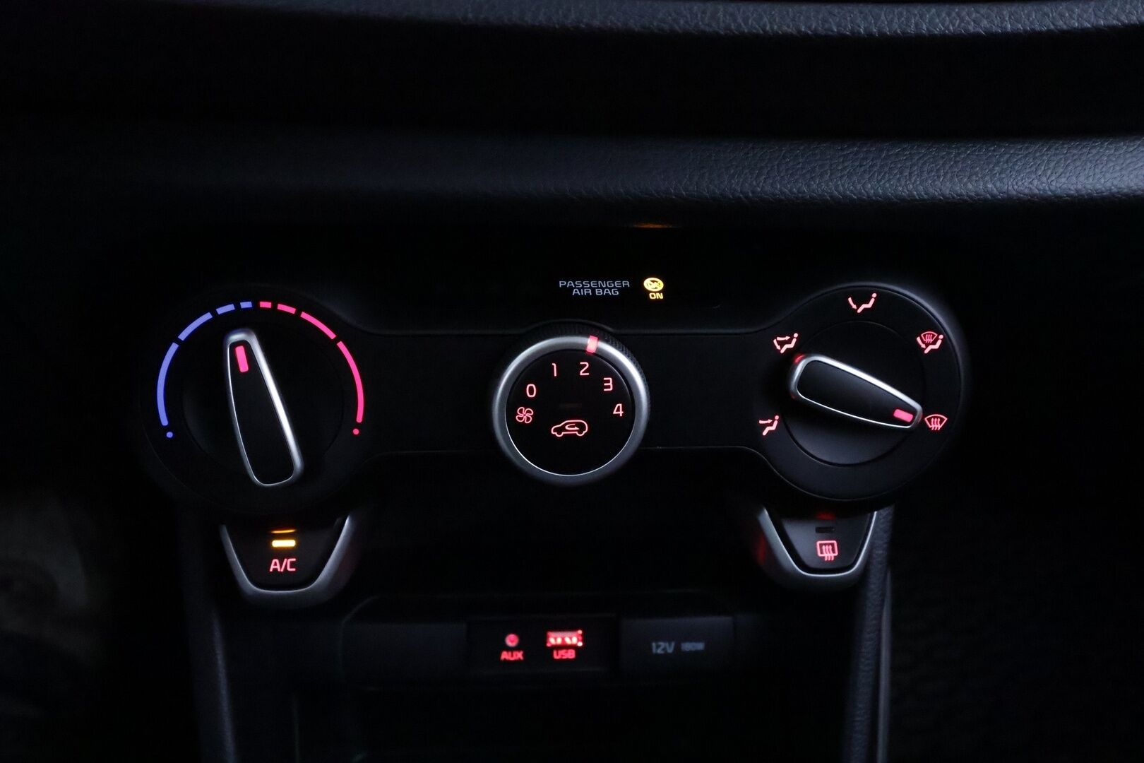 Kia Picanto 2019 1,0 ISG LX Eco Dynamics - | Sisätilanlämmitin | Bluetooth | Ilmastointi | Ratinlämmitys | Penkinlämmittimet | Suomi-auto | Kahdet renkaat |