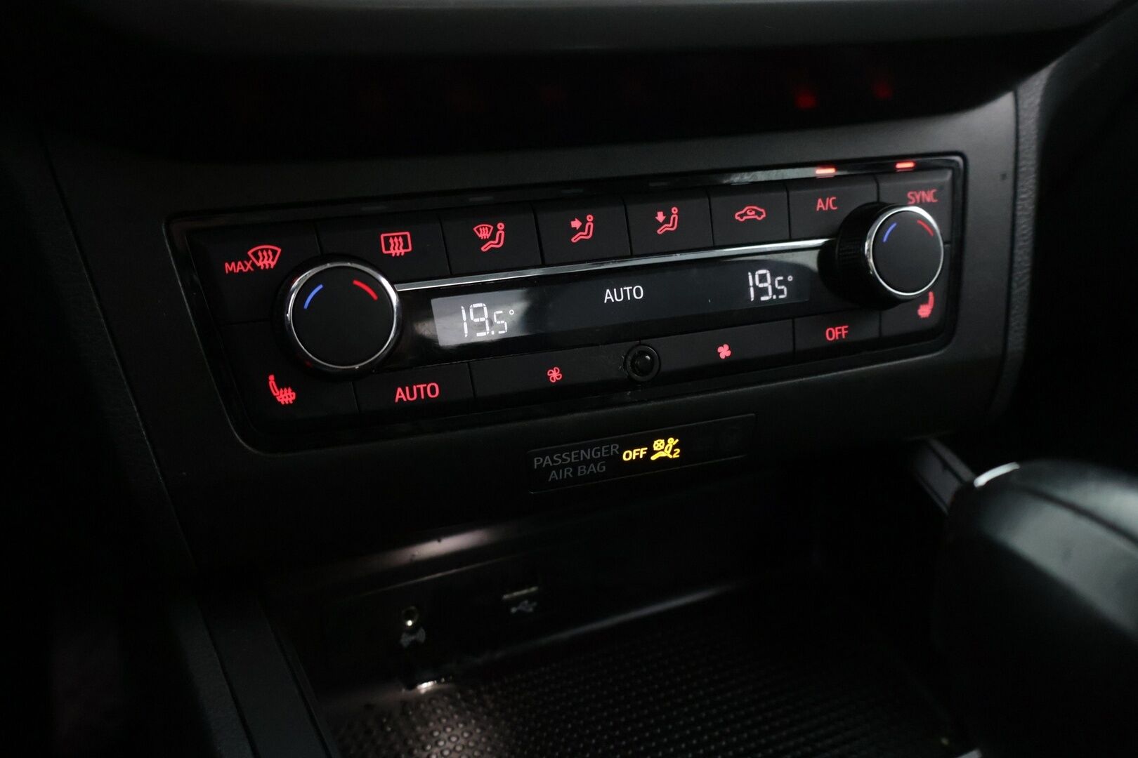 Seat Ibiza 2019 1,0 EcoTSI 115 Style DSG - Webasto | Jakopää juuri vaihdettu | Vakkari | Tutka | Lohko | Juuri huollettu