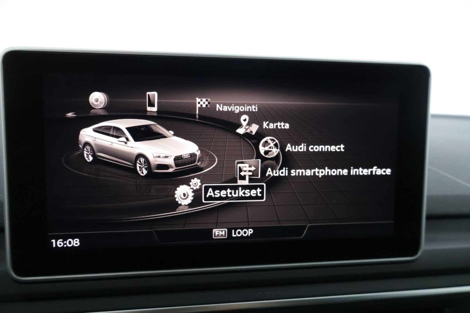 Audi A5 2019 Sportback Business Sport Comfort Edition 45 TFSI 180 kW MHEV quattro S tronic ** Webasto / Digimittaristo / Koukku ** - ** Suomi-auto / Sporttipenkit / Navi / 2x renkaat ja vanteet **