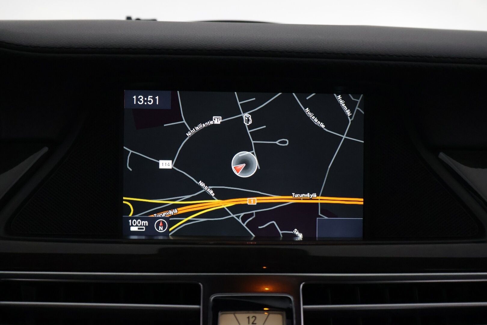 Mercedes-Benz CLS 2013 350CDI AMG-Styling Shooting Brake *Harman&Kardon / BI-XenonLohkolämmitin / Sähköluukku / Navi / P.kamera** - Huippuvarusteilla oleva CLS 350CDI luotettavalla 3.0l diesel moottorilla