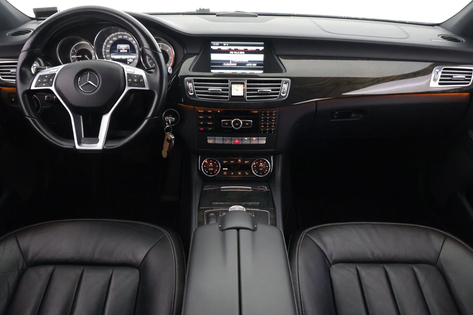 Mercedes-Benz CLS 2013 350CDI AMG-Styling Shooting Brake **Harman/Kardon / Lohkolämmitin / Sähköluukku / Navi / P.kamera** - HULLU BLACKWEEK KORKOTARJOUS 2,49%