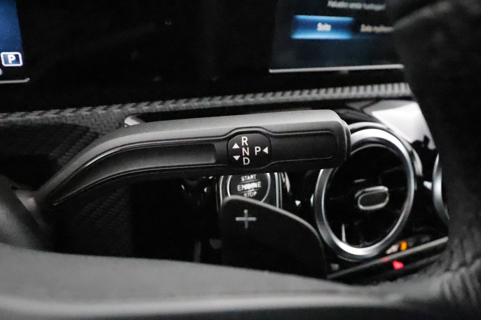 Mercedes-Benz A 2019 180 A Business Style **1-om. Suomi-auto / P.kamera / Vakkari / Puolinahat / LED / Kahdet renkaat** - Juuri huollettu!