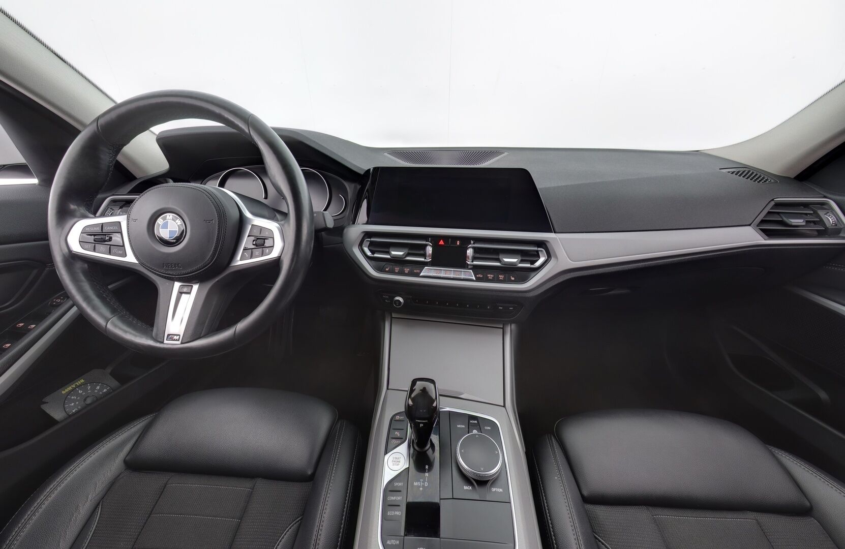 BMW 318 2019 G20 Sedan 318d A Business - *Juuri Katsastettu! / Vakkari / Kaistavahti / Tutkat / Bluetooth / Puolinahka Sporttipenkit / LED-valot / 2x renkaat / 