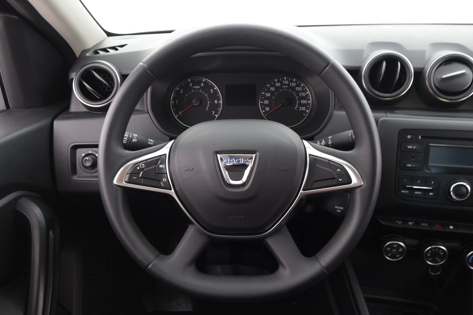 Dacia Duster 2019 SCe 115 4x4 Comfort BT * Suomi-auto / Vakkari / Lohko / Koukku / Bluetooth / 2x Renkaat * - HULLUT AVAJAISHULINAT KORKOTARJOUS 3,29 %