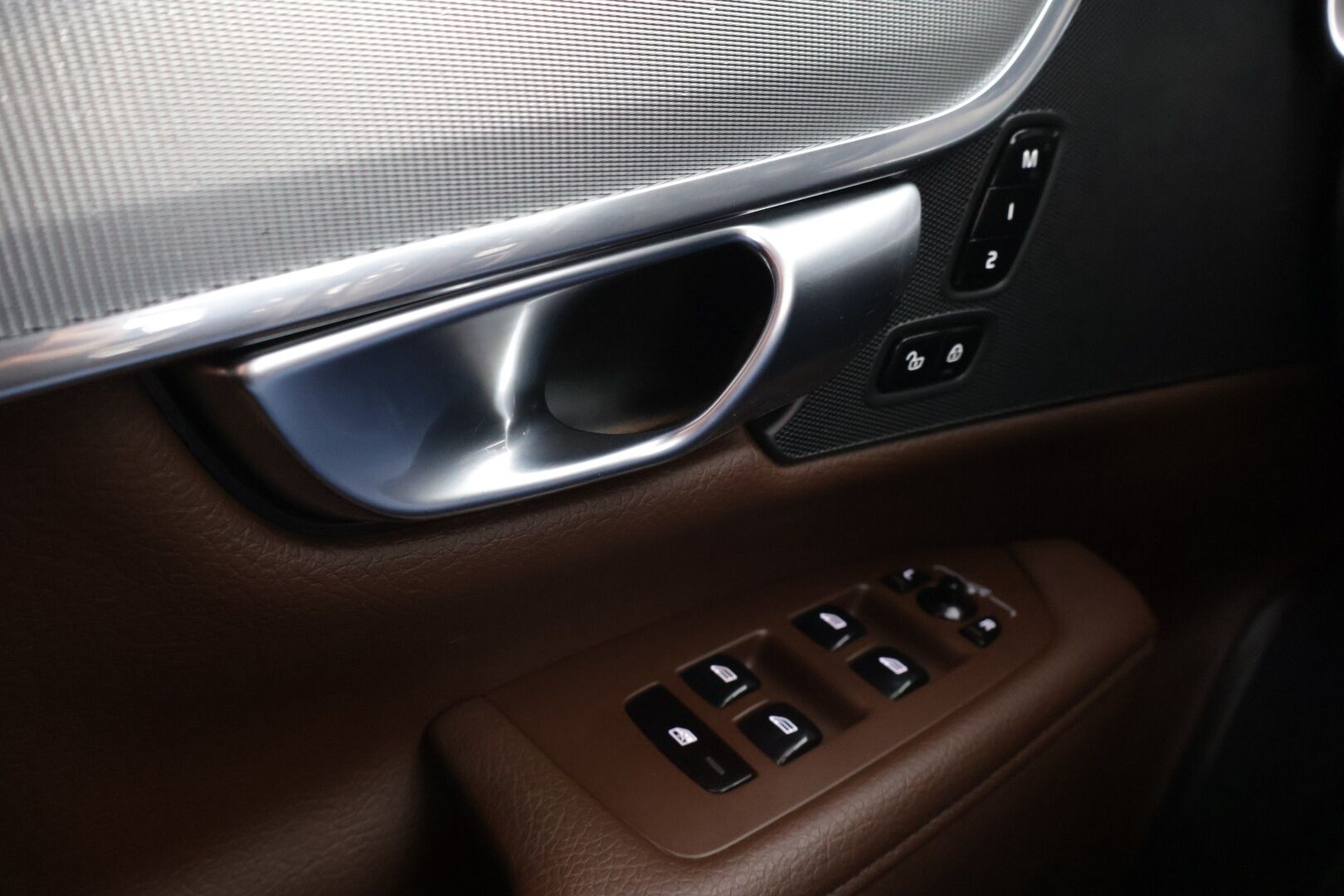 Volvo V90 2019 D4 AWD Business Inscription aut - Vetokoukku / Sähköpenkki Muistilla / Lämmitettävä Tuulilasi / P-Kamera / Jakopää 07/25!