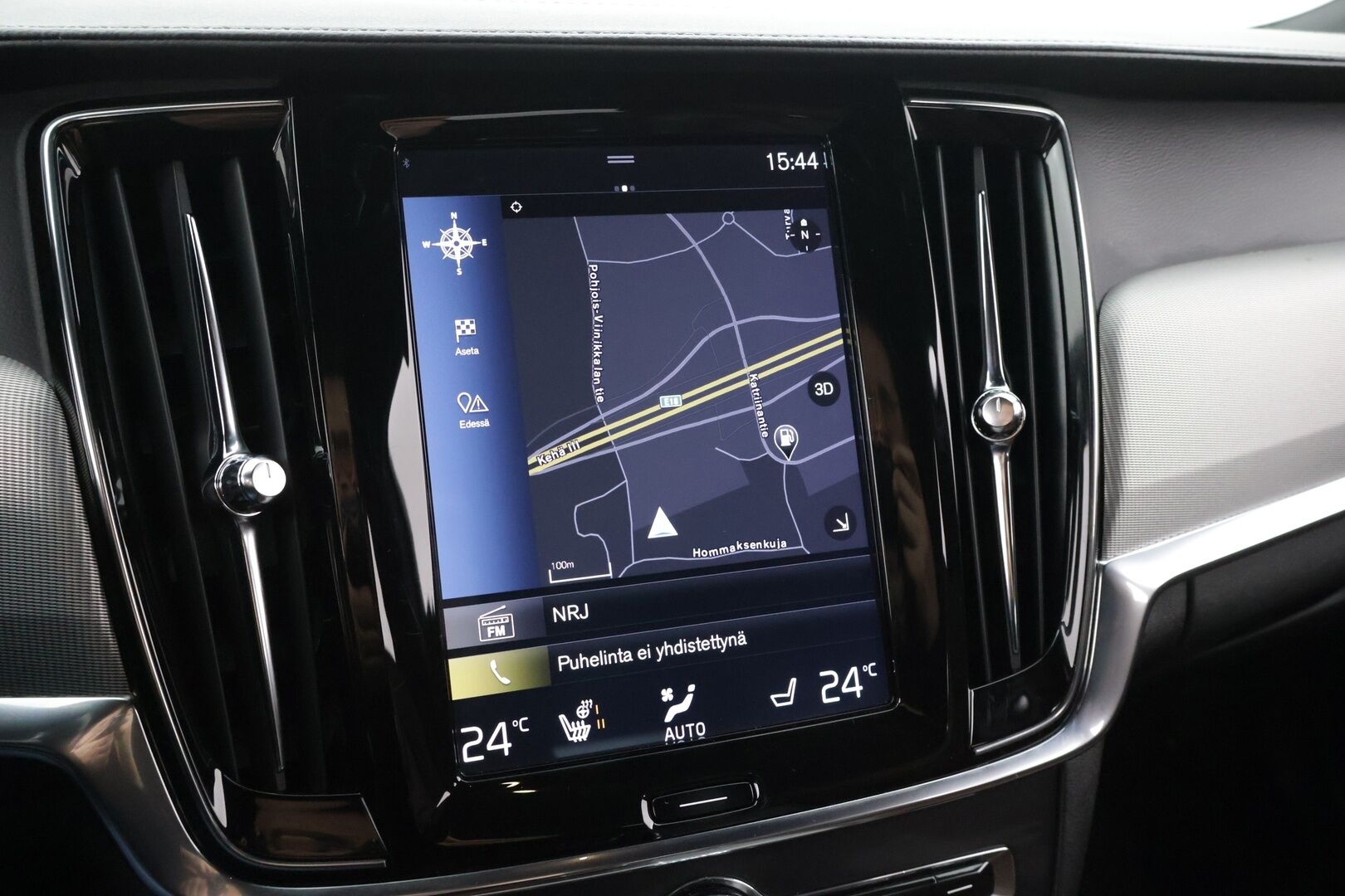 Volvo V90 2019 D4 AWD Business Inscription aut - Vetokoukku / Sähköpenkki Muistilla / Lämmitettävä Tuulilasi / P-Kamera / Jakopää 07/25!