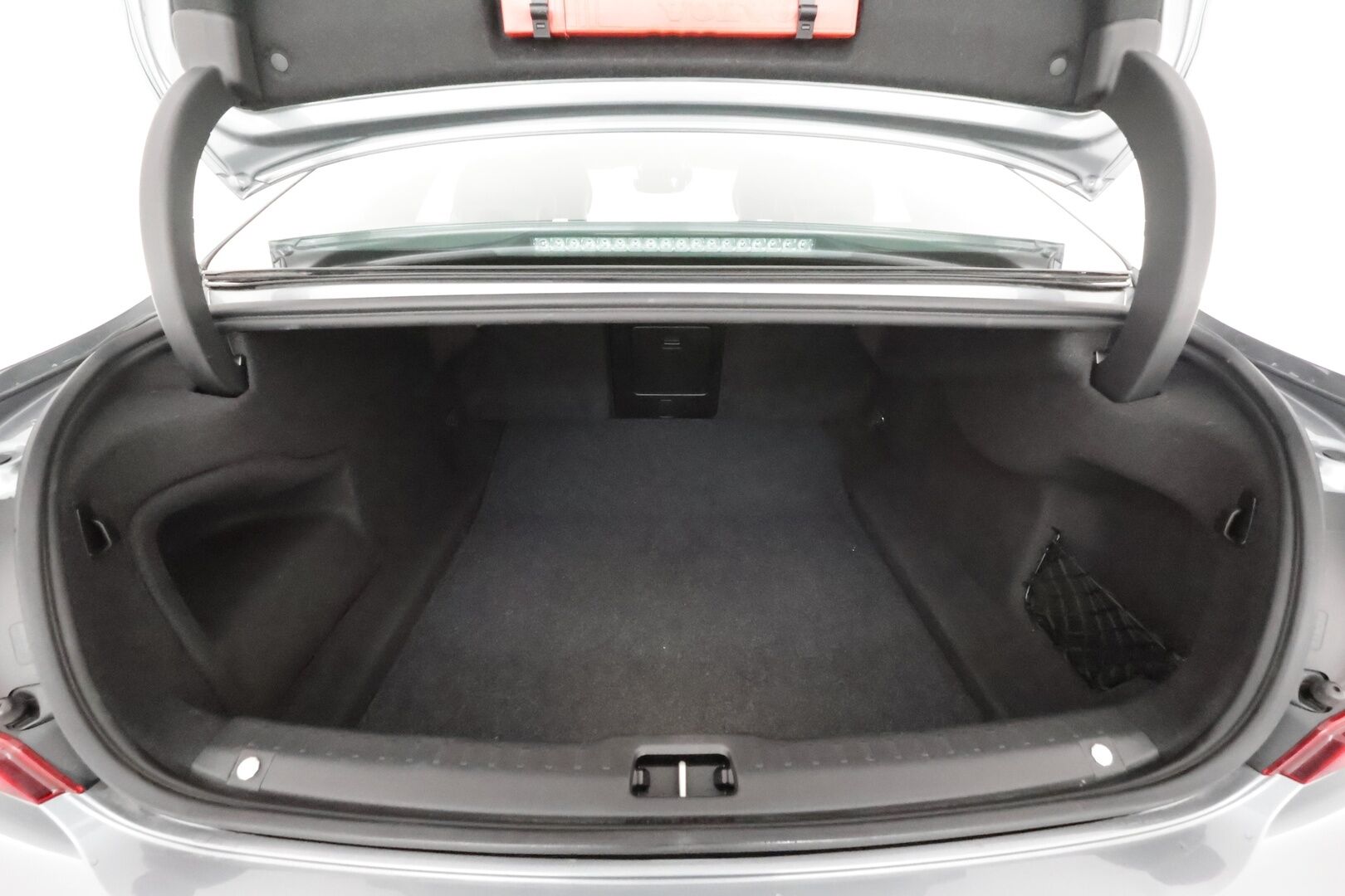 Volvo S90 2019 D5 AWD Business Inscription aut * Kattoluukku / Webasto / ACC / Full-LED / 360° / Sportnahat Muistilla / Navi * - Suomi-auto / Kahdet renkaat aluvanteilla / Merkkihuollot